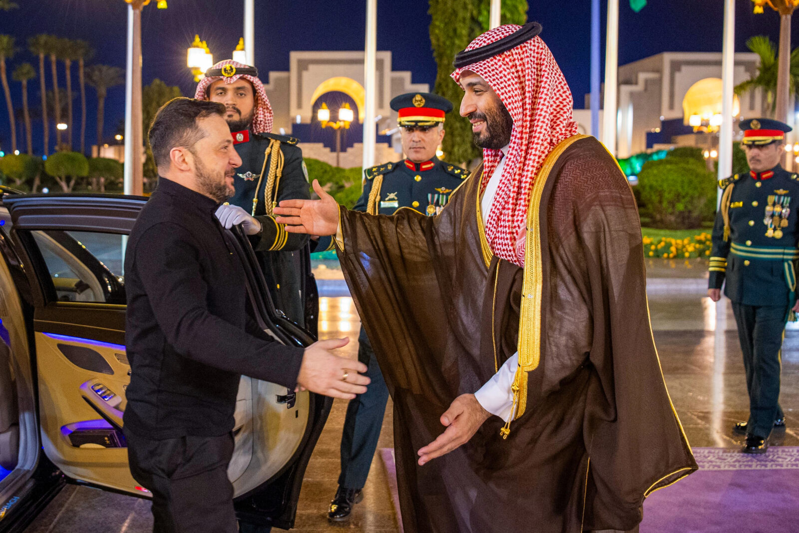 Saudi Crown Prince Mohammed bin Salman (R) greeting Ukraine's President Volodymyr Zelenskyy at the Royal Palace in Jeddah on March 10, 2025. (AFP Photo)