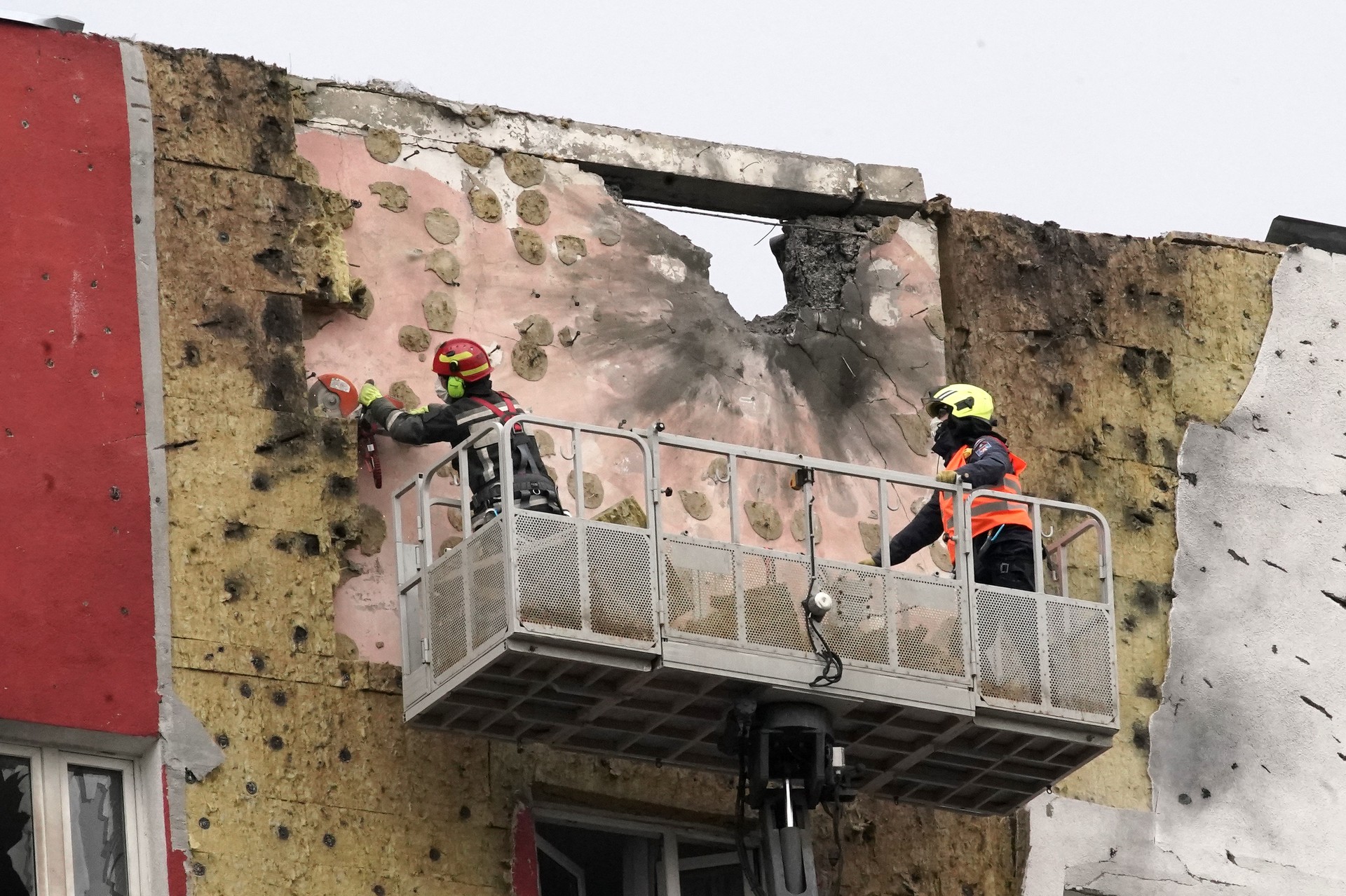 Ukraine launches 337 drone attack on Russia, 1 dead and 3 injured in Moscow