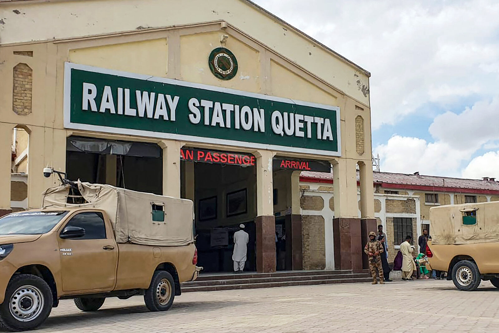 A paramilitary soldier stands guard at a railway station in Quetta on March 12, 2025 (AFP Photo)