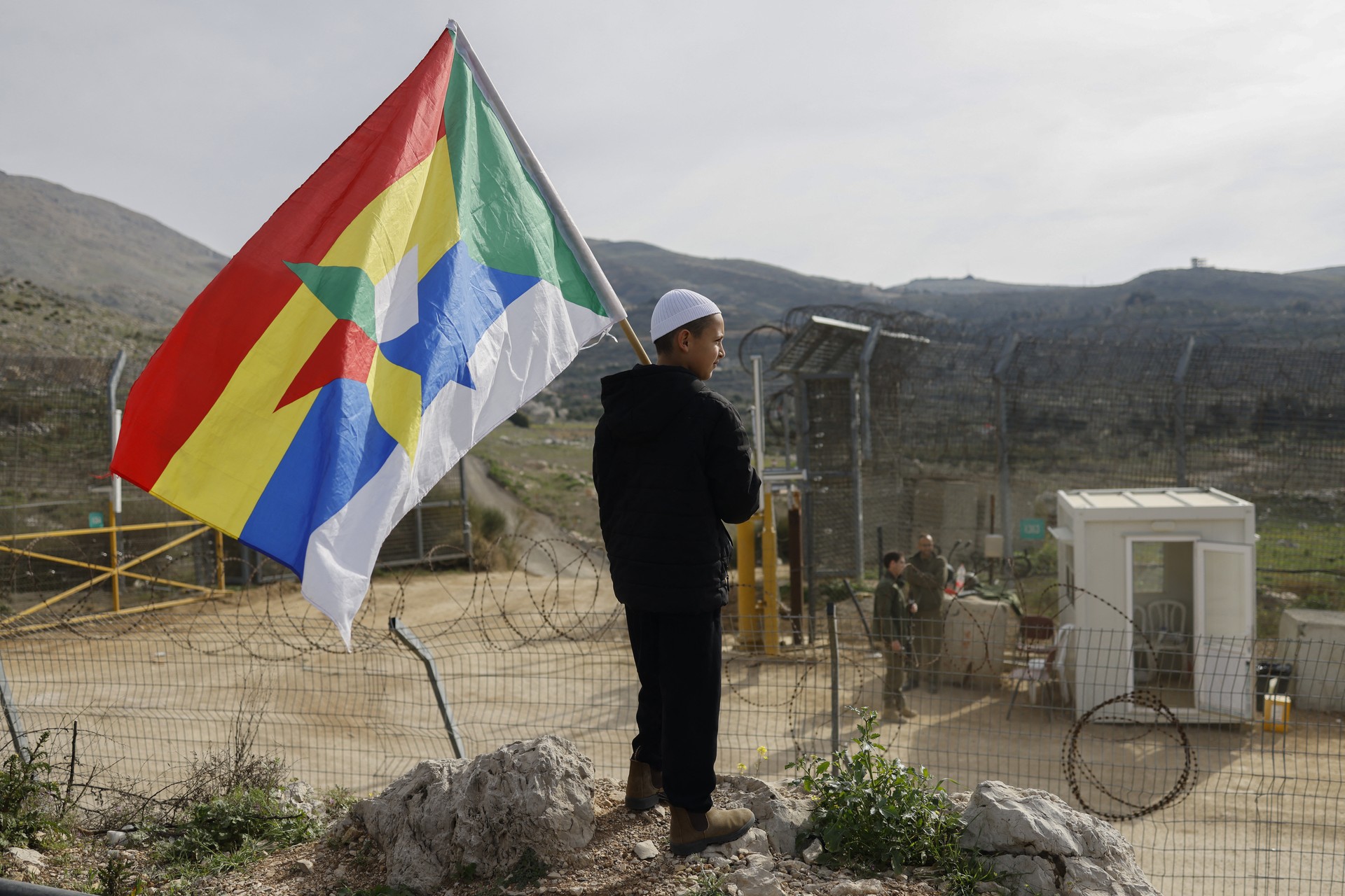 Lebanese Druze leader Jumblatt warns Syrian Druze against foreign influence