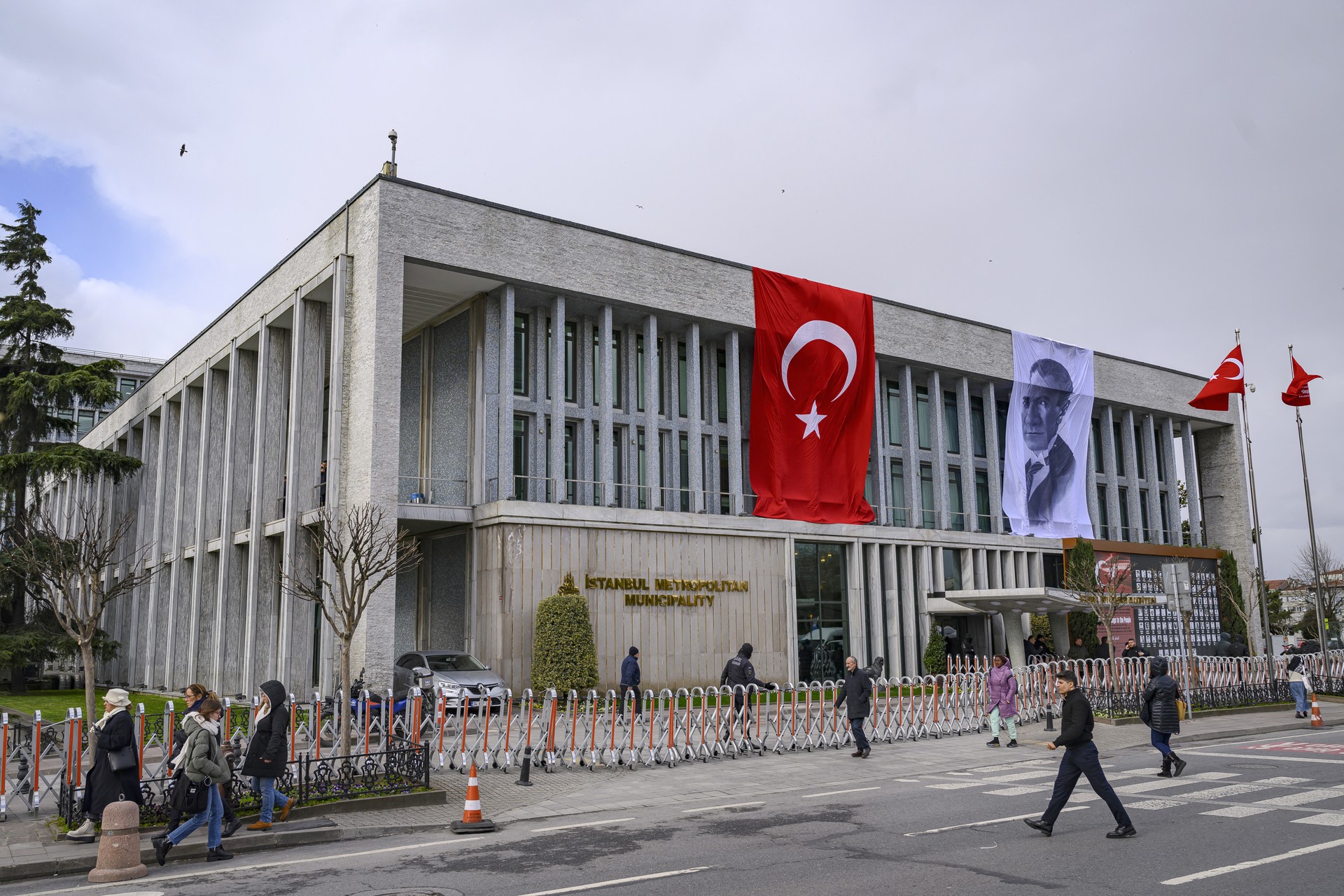 European officials urge transparency in Imamoglu probe as US, Russia call it 'internal matter'
