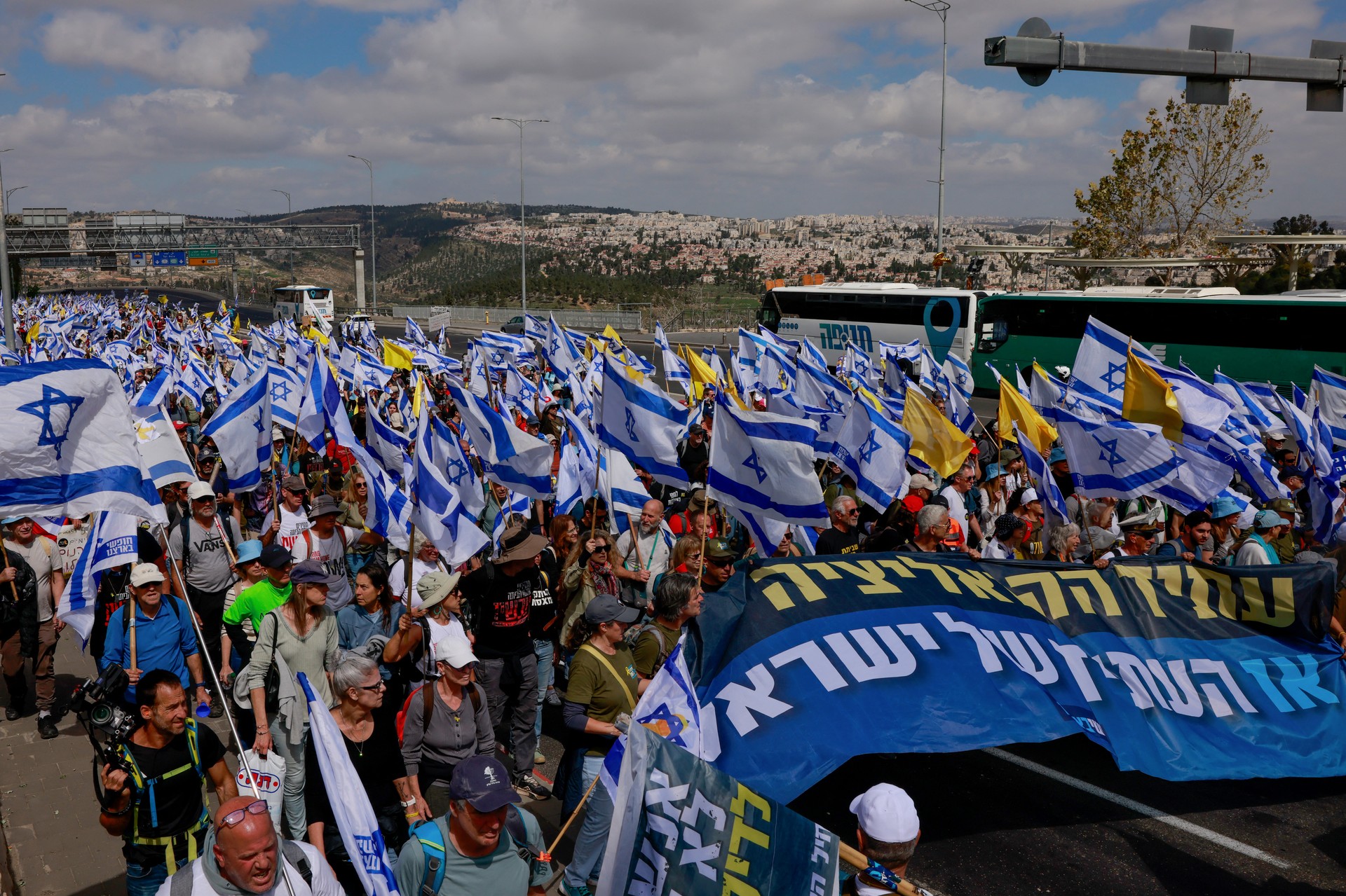 Families of Israeli hostages urge Netanyahu to halt Gaza attacks
