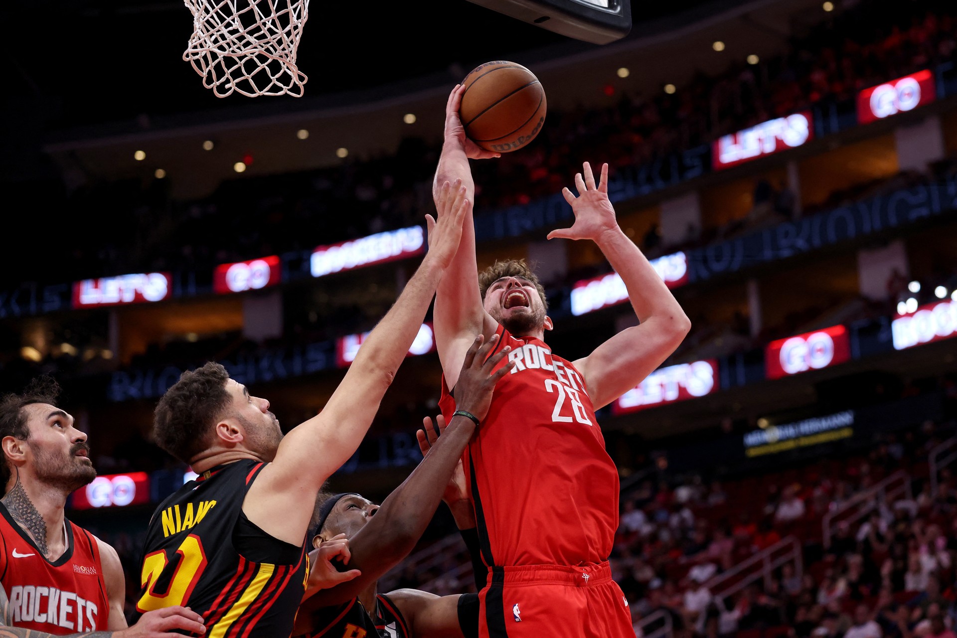 Alperen Sengun plays key role in Rockets' 121-114 victory over Hawks