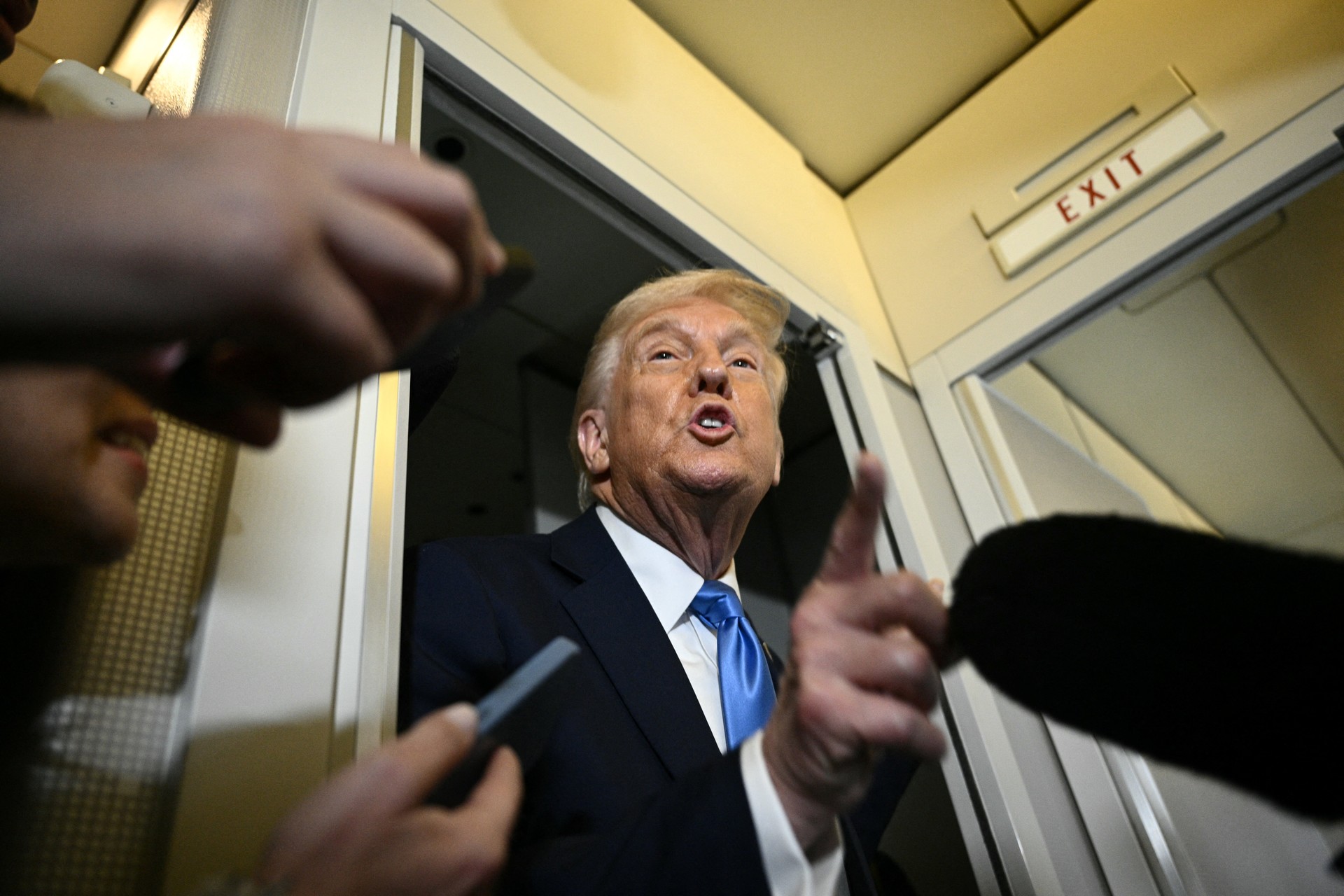 Trump warns Putin over Ukraine, threatens 50% tariffs on Russian oil