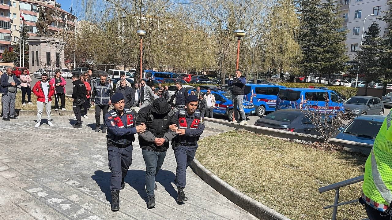 Seven suspects arrested in Nigde for attempting to sell a medieval mummy during a police operation targeting cultural artifact smuggling, Nigde, Türkiye, March 13, 2025. (IHA Photo)