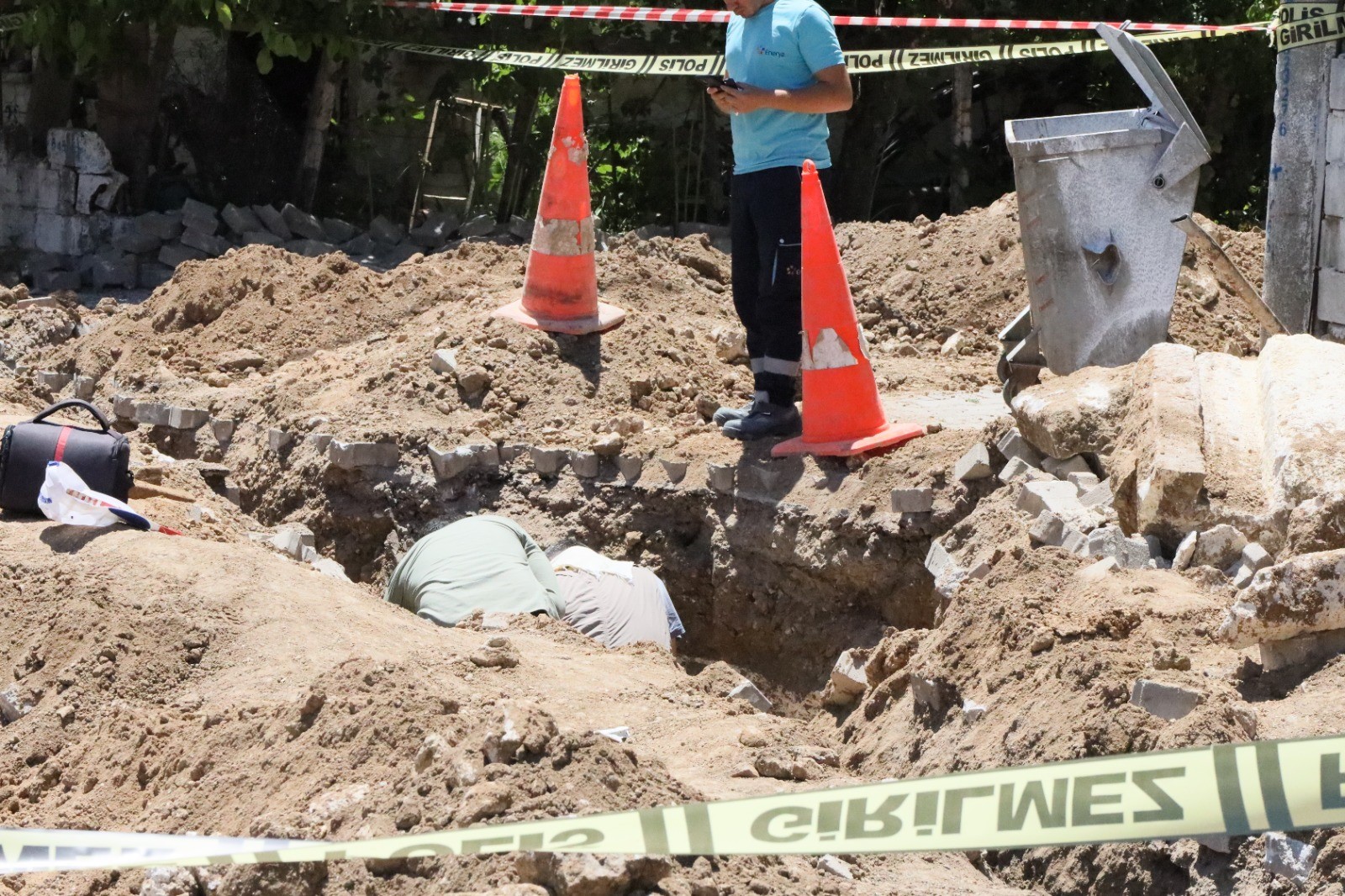 A historical sarcophagus was found during ongoing infrastructure works in Kale district of Denizli, Türkiye. (IHA Photo)