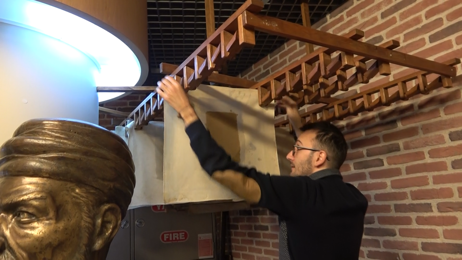 Traditional paper production continues at Türkiye's first paper museum, Yalova. (IHA Photo)