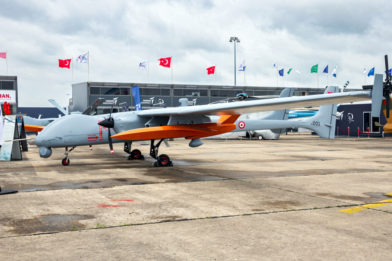 Turkish Aerospace Industries, Embraer sign MoU for industrial cooperation