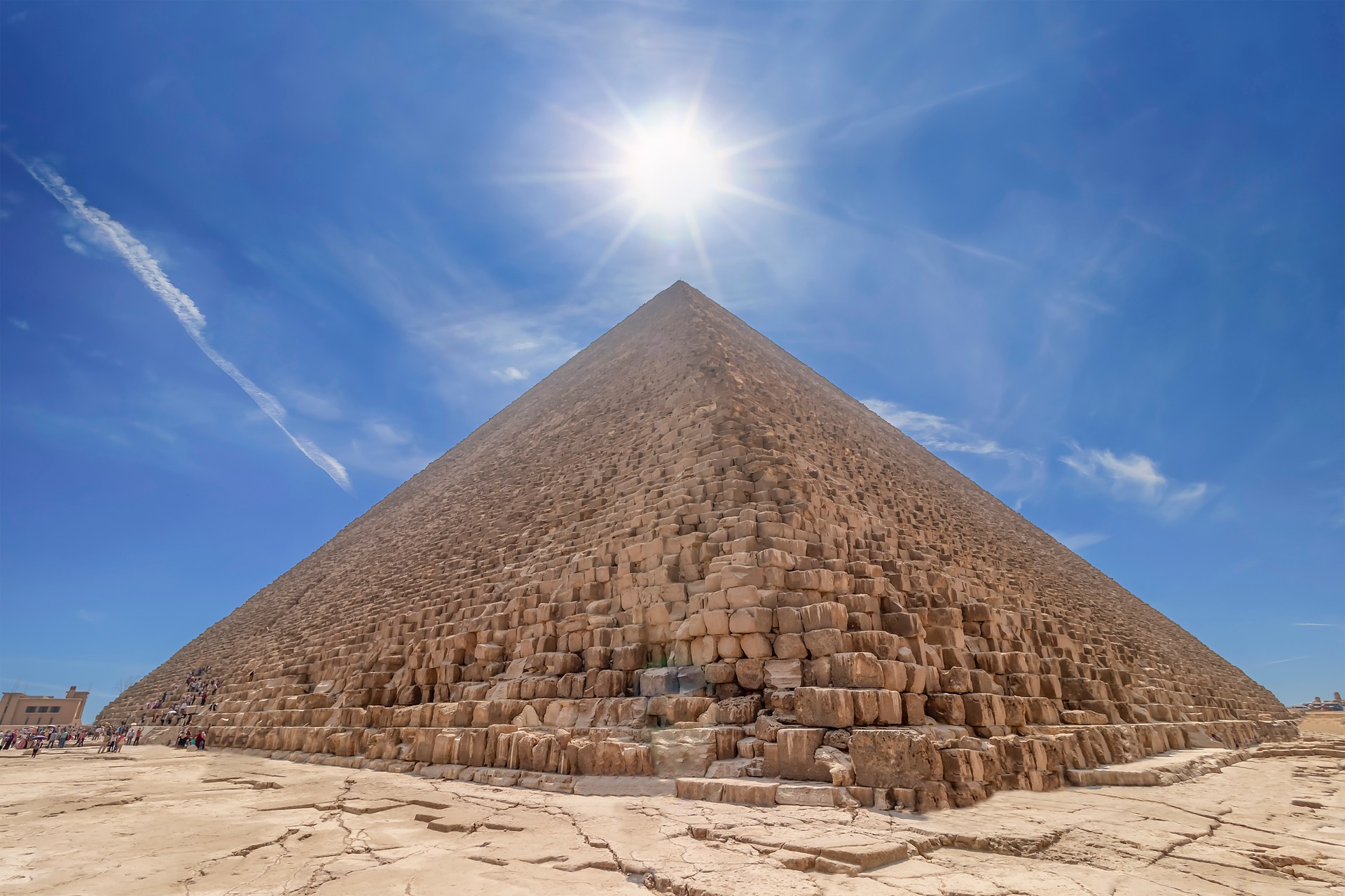 Innovative radar technology unveils hidden chambers below Giza’s great pyramids