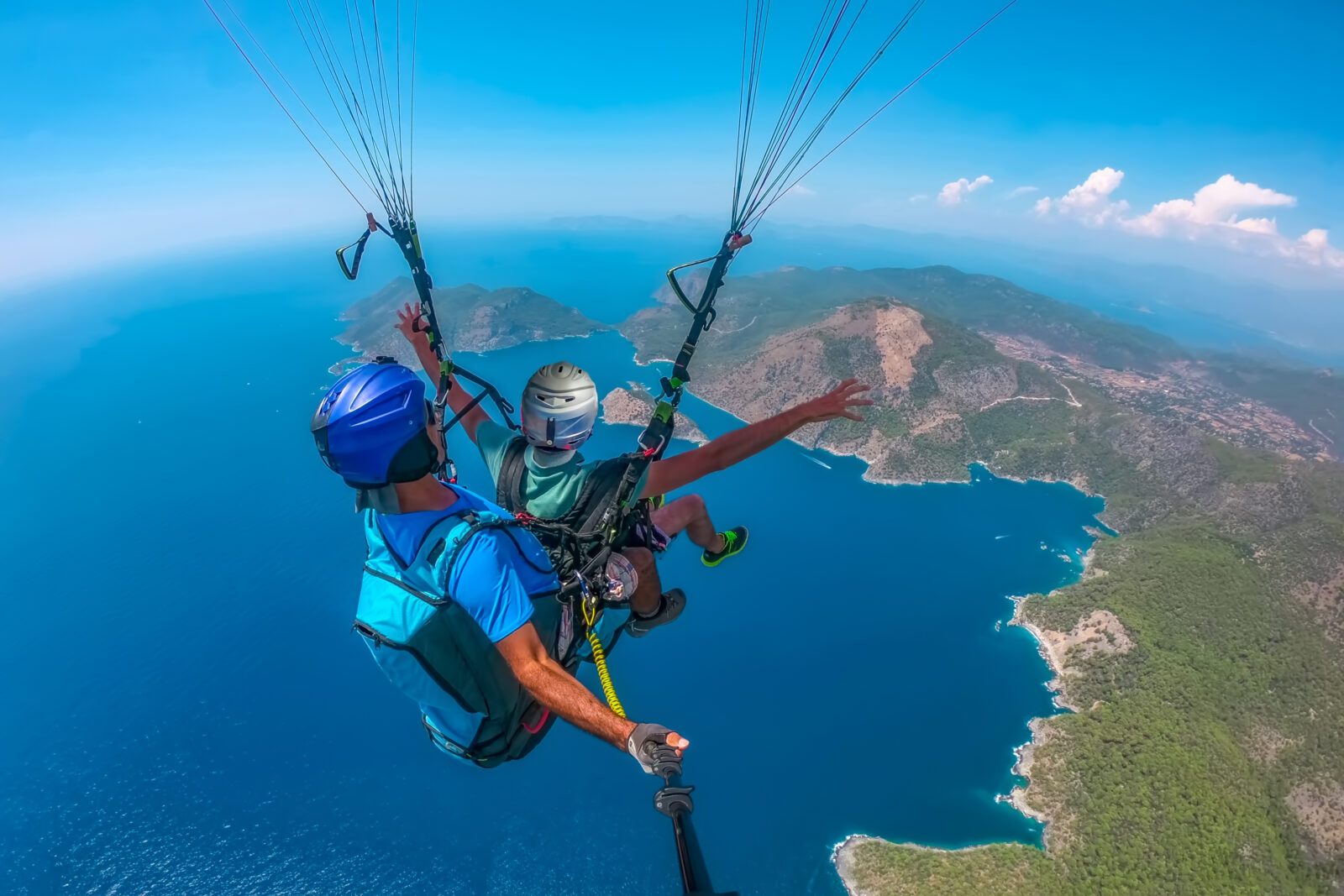 Aerial view of paraglider and Blue Lagoon in Oludeniz, Türkiye. (Adobe Stock Photo)