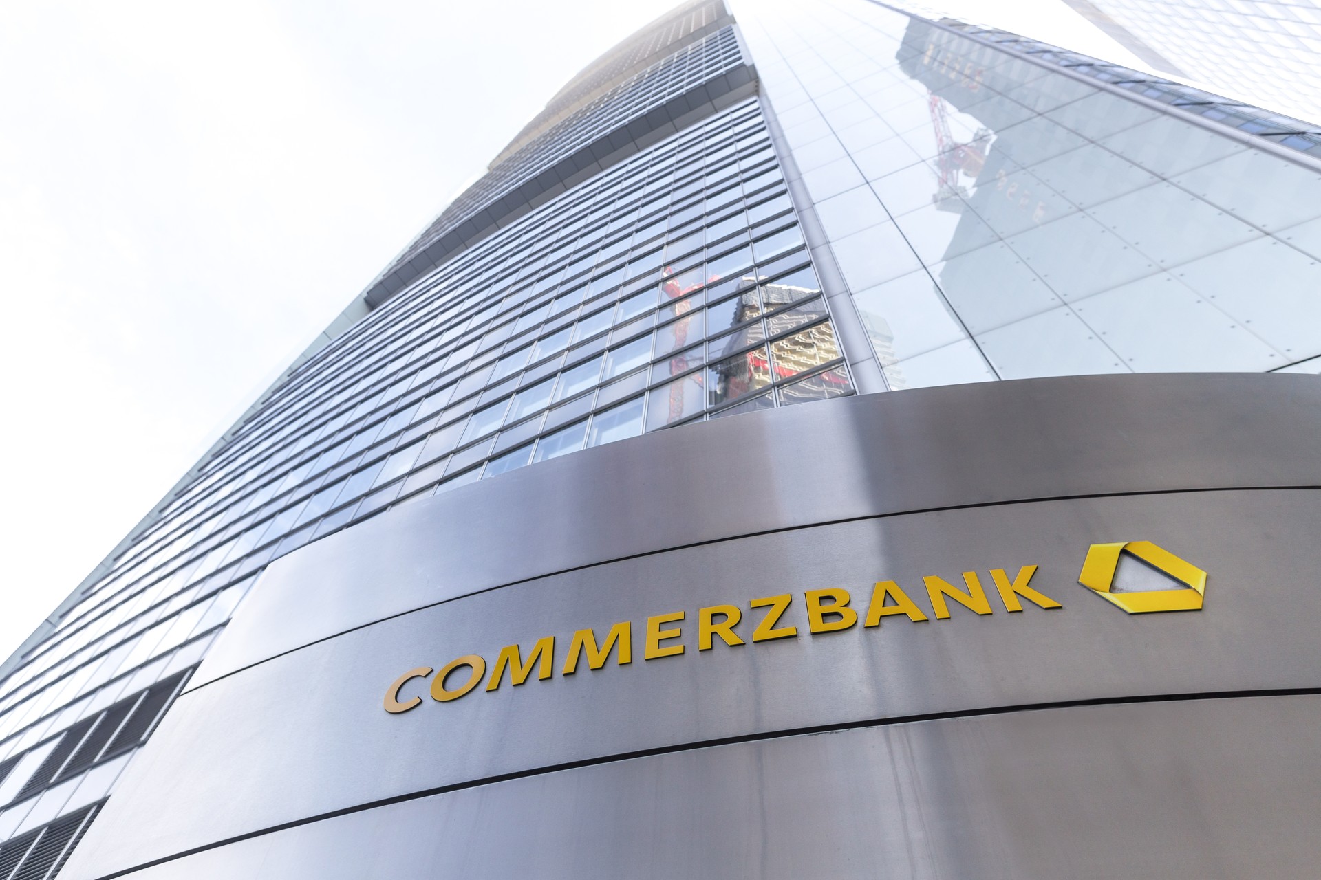 Commerzbank lifts USD/TRY forecast, eyes lira slipping beyond 40