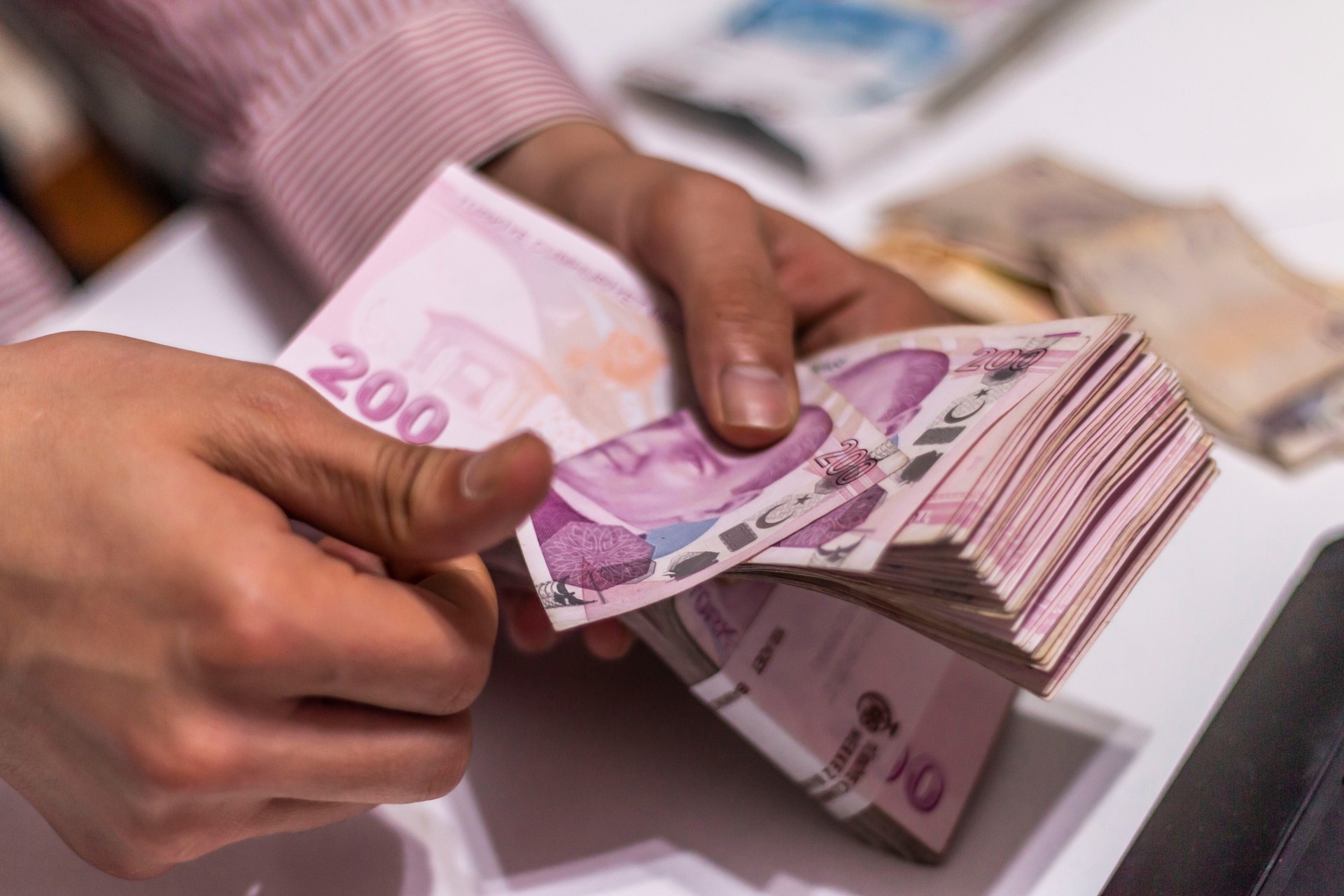 Turkish consumer confidence hits 22-month high in March: TurkStat
