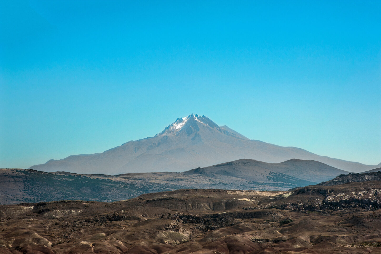 Mount Erciyes, towering at 3,864 meters, is the highest peak in Cappadocia and central Anatolia. (Adobe Stock Photo)