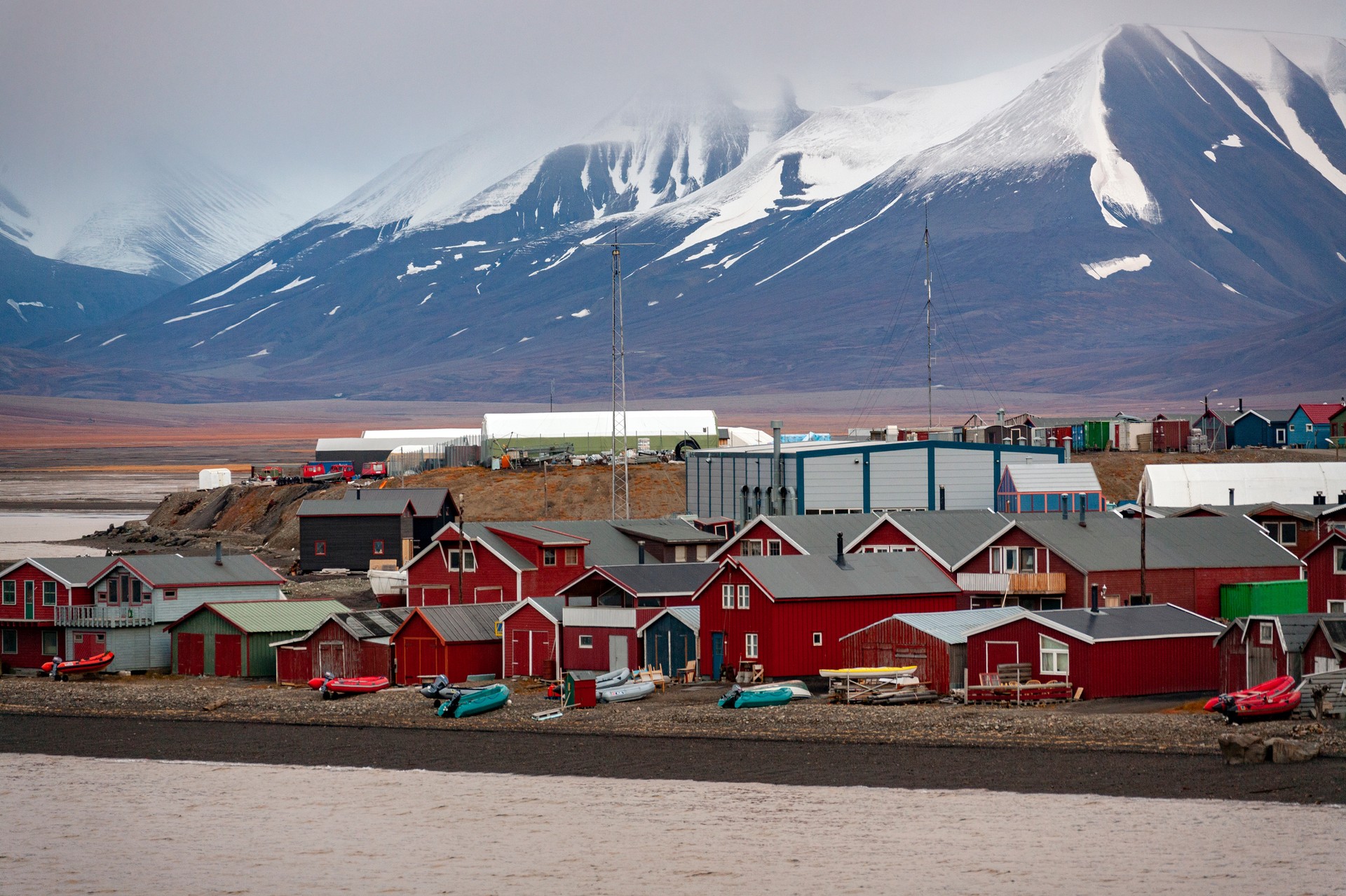 Turkish citizens granted residence and commercial rights in Norway's Svalbard