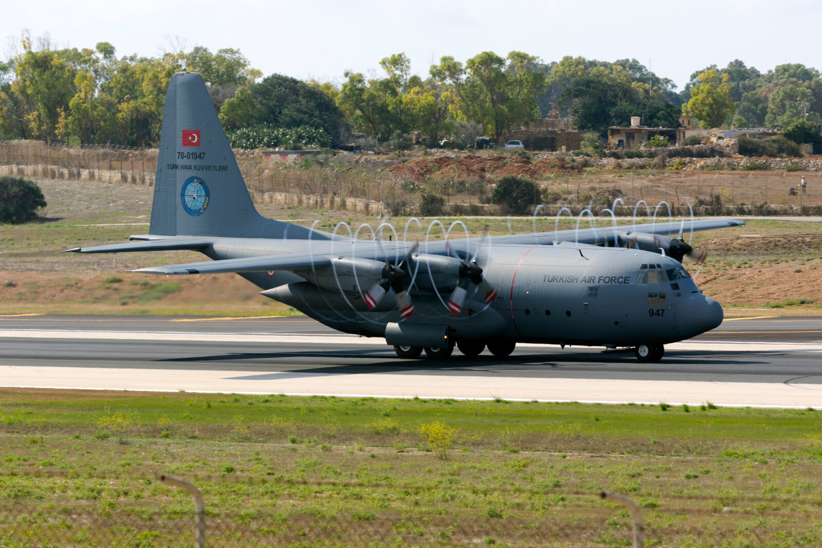 Türkiye denies claims of sending 6 planes full of weapons to Pakistan