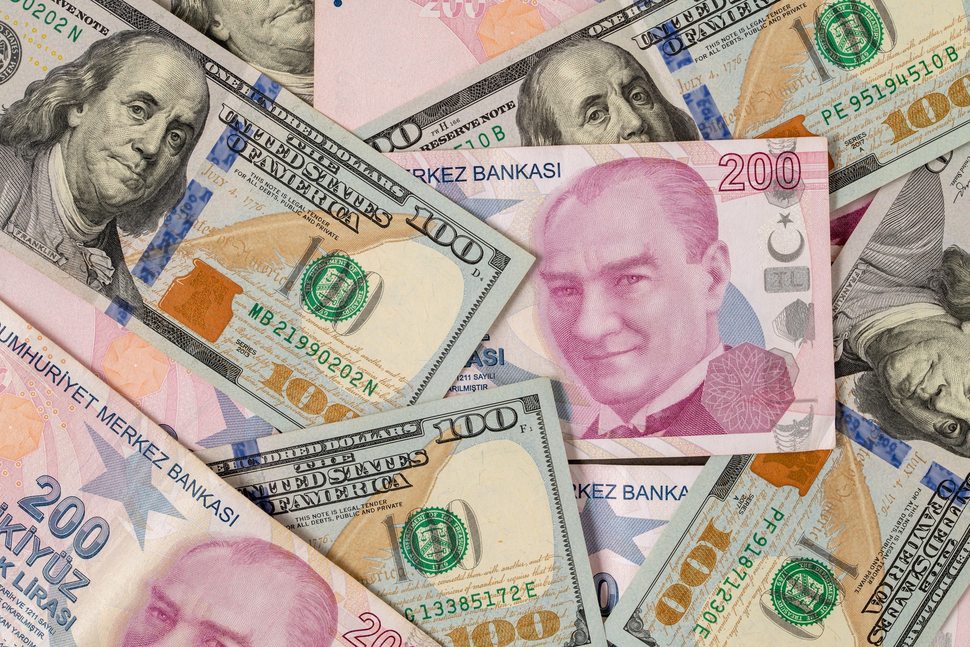 French bank SocGen exits short position in Turkish lira, forecasts smaller rate cuts