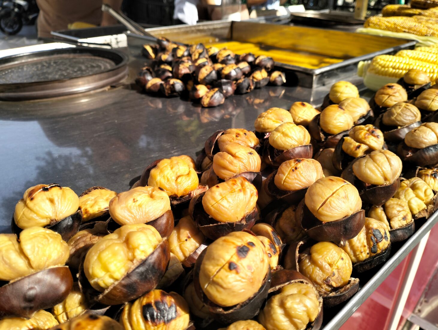 Istanbul’s street vendor voices and flavours of city