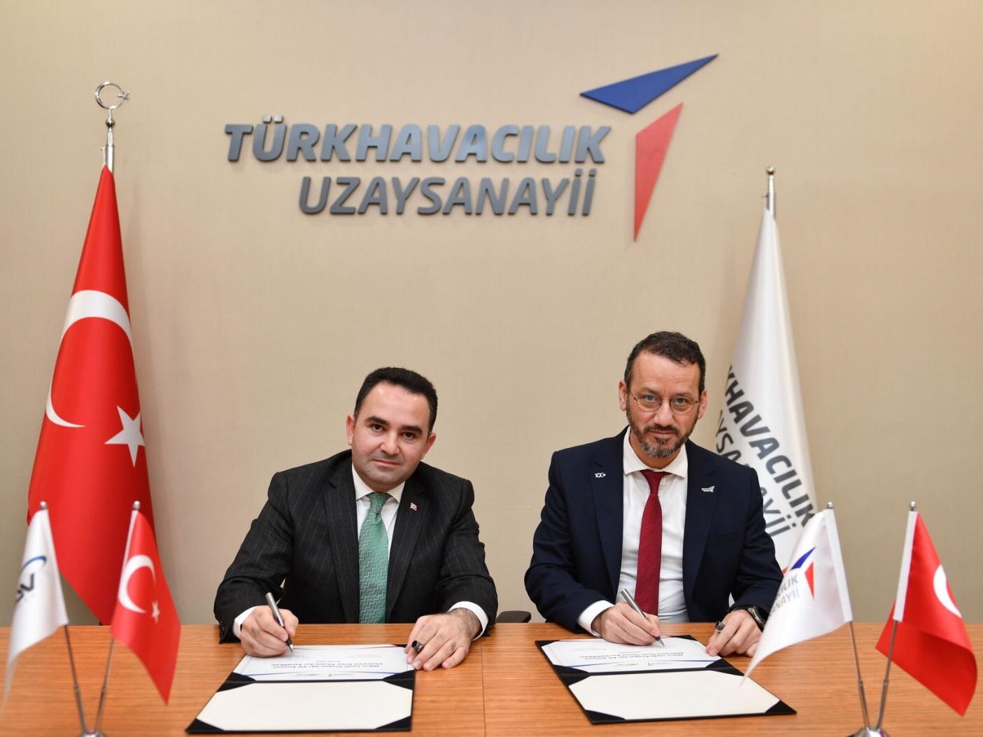 TAI and DeltaV sign agreement for High-Resolution Micro Satellite systems