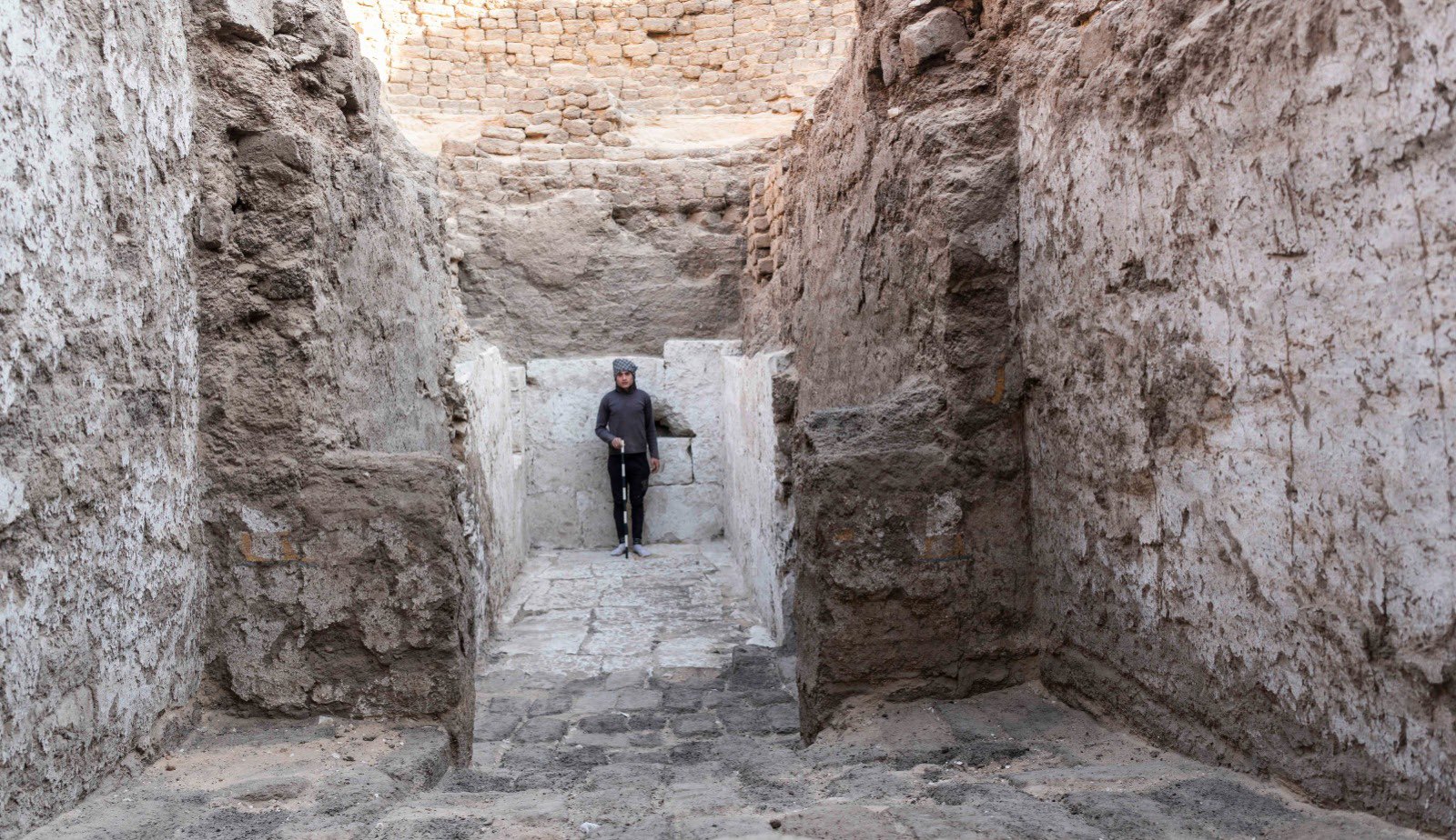 A royal tomb dating back to 1,700–1,600 B.C. has been uncovered in Abydos, southern Egypt. (Photo via Egyptian Ministry of Tourism and Antiquities)