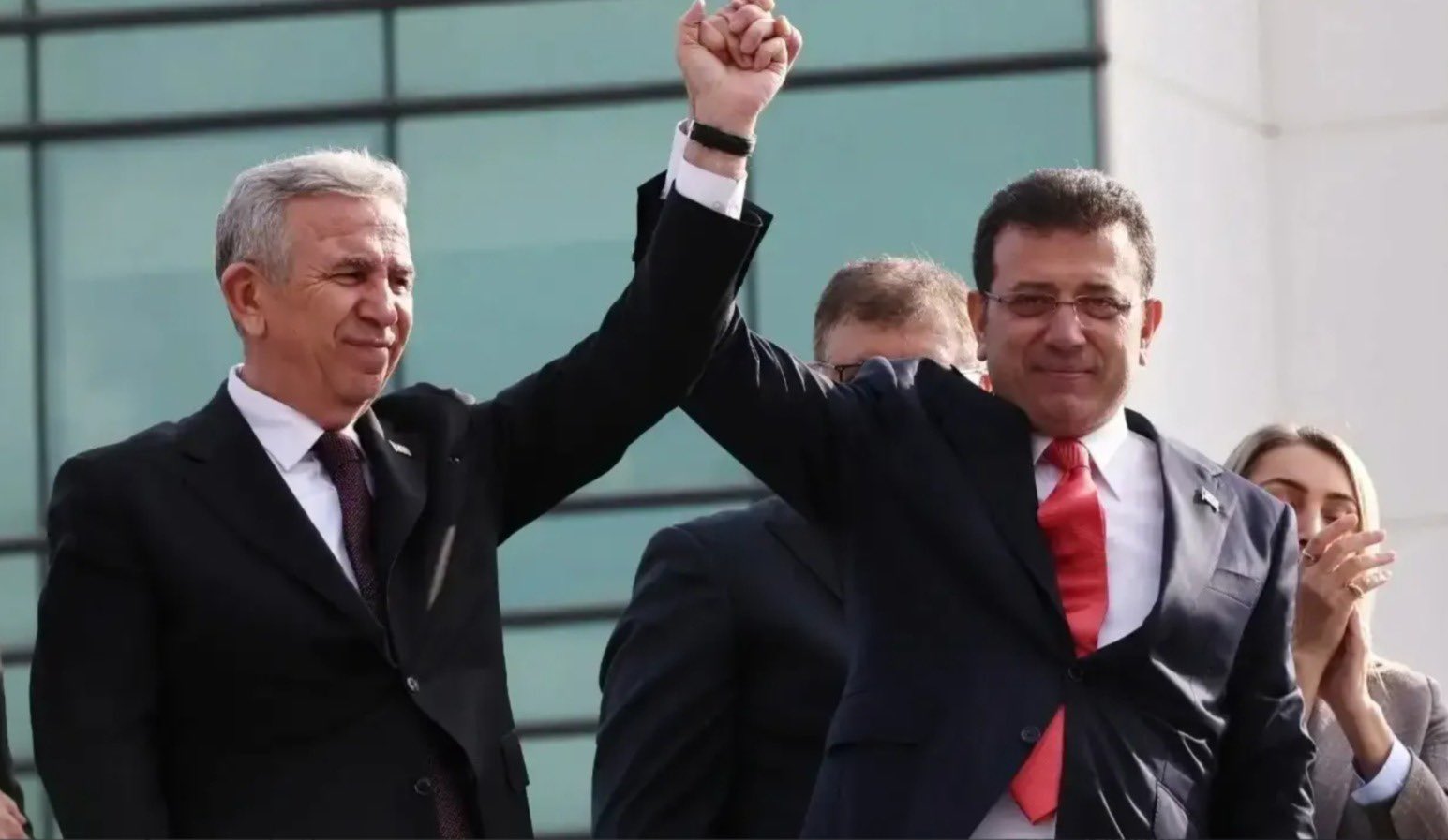 Revocation of Istanbul mayor’s diploma ignites political crisis: Can Imamoglu still run?