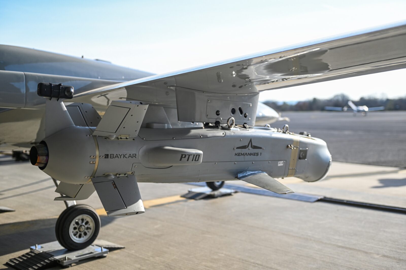 Baykar's AI-powered mini cruise missile Kemankes 1 completes maximum flight and dive test