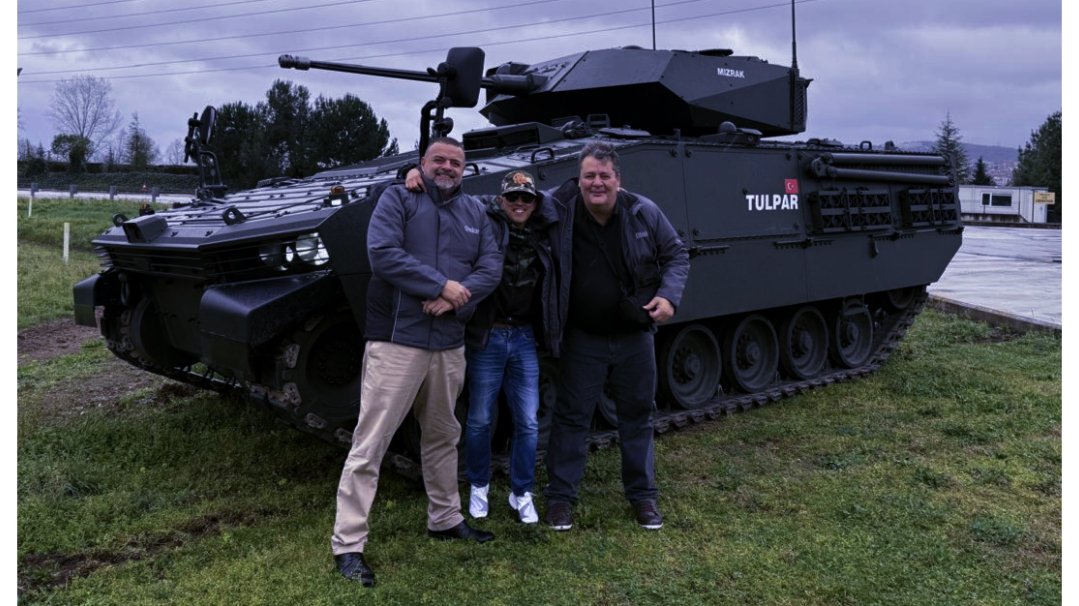 Brazilian journalists along with the delegation's visit to Turkish Otokar's Sakarya facilities to test TULPAR armored vehicle for Brazil Armed Forces (Photo via X / @beto_caiafa)