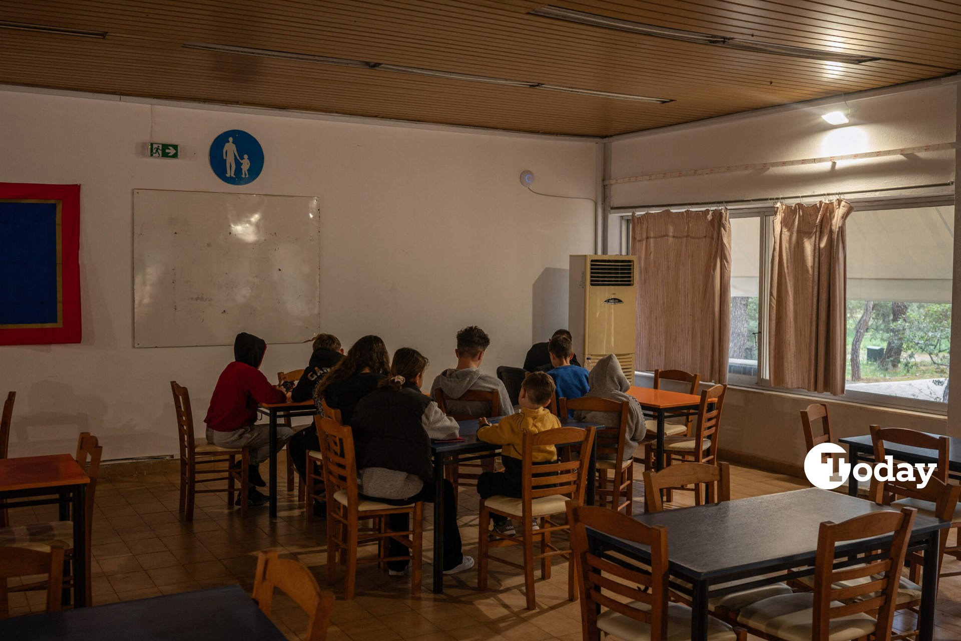 Santorini faces continued earthquake risks as schools set to reopen amid seismic decline