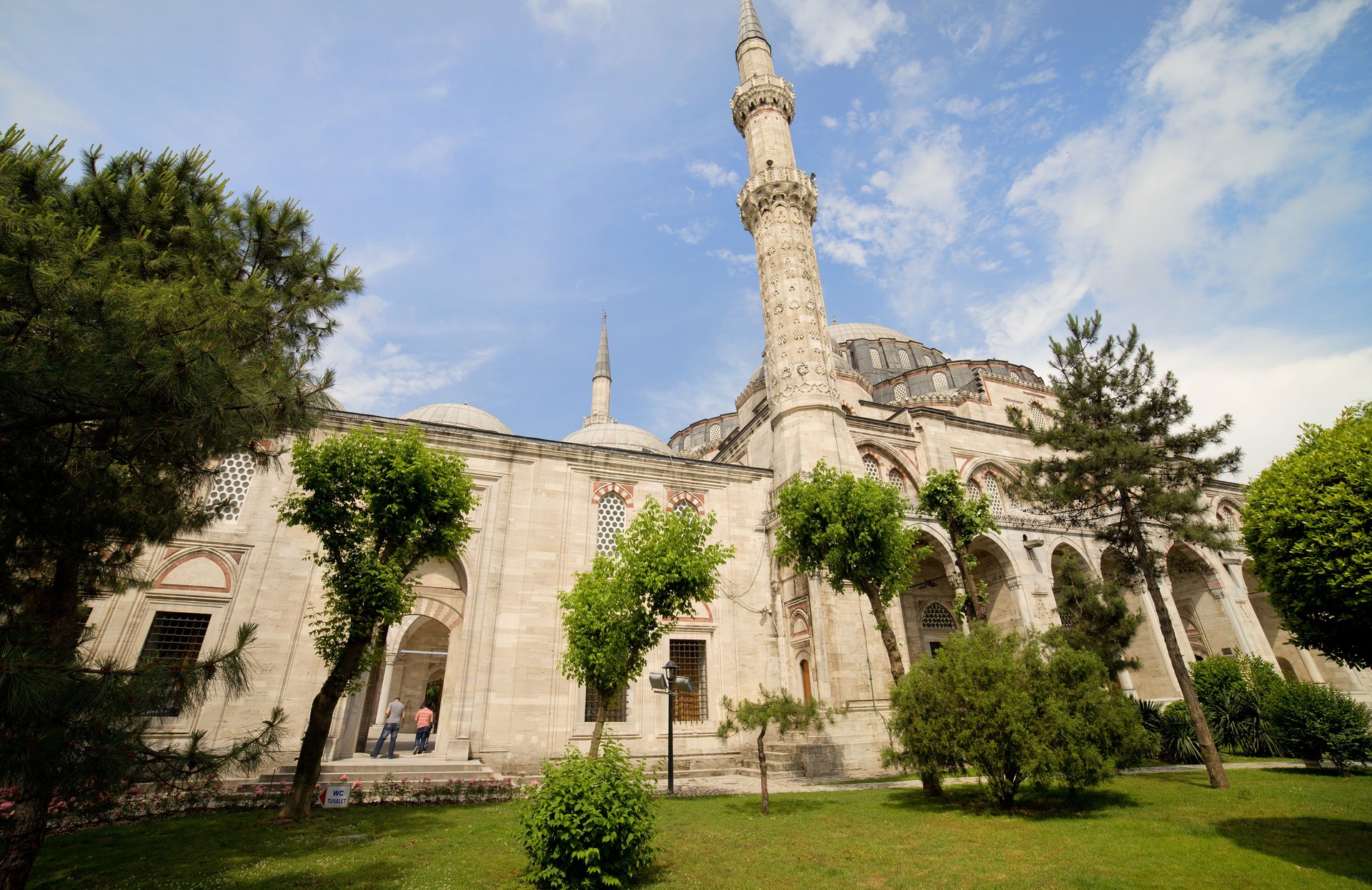 Istanbul’s historic Sehzade Mosque faces deterioration, urgent restoration required