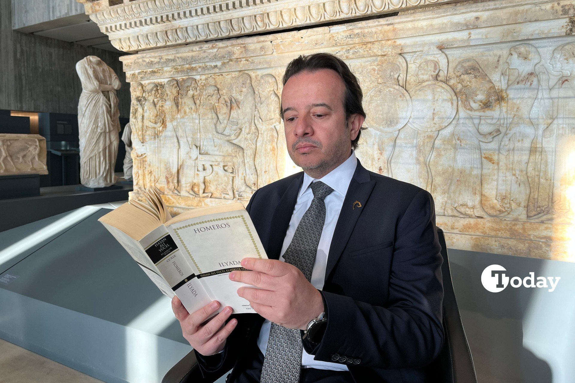 'Iliad' vigil: Eternal words resound in Homer’s true land on World Poetry Day