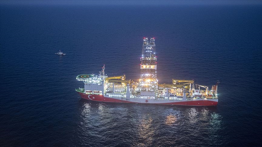 File photo shows Türkiye’s Fatih drillship operates in the Black Sea as part of the country's offshore natural gas exploration efforts. (AA Photo)