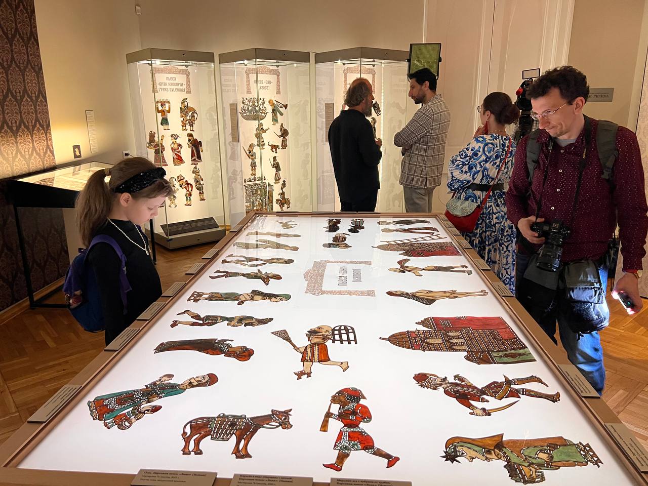 Karagoz and Hacivat shadow play brings traditional Turkish theater to Moscow Image