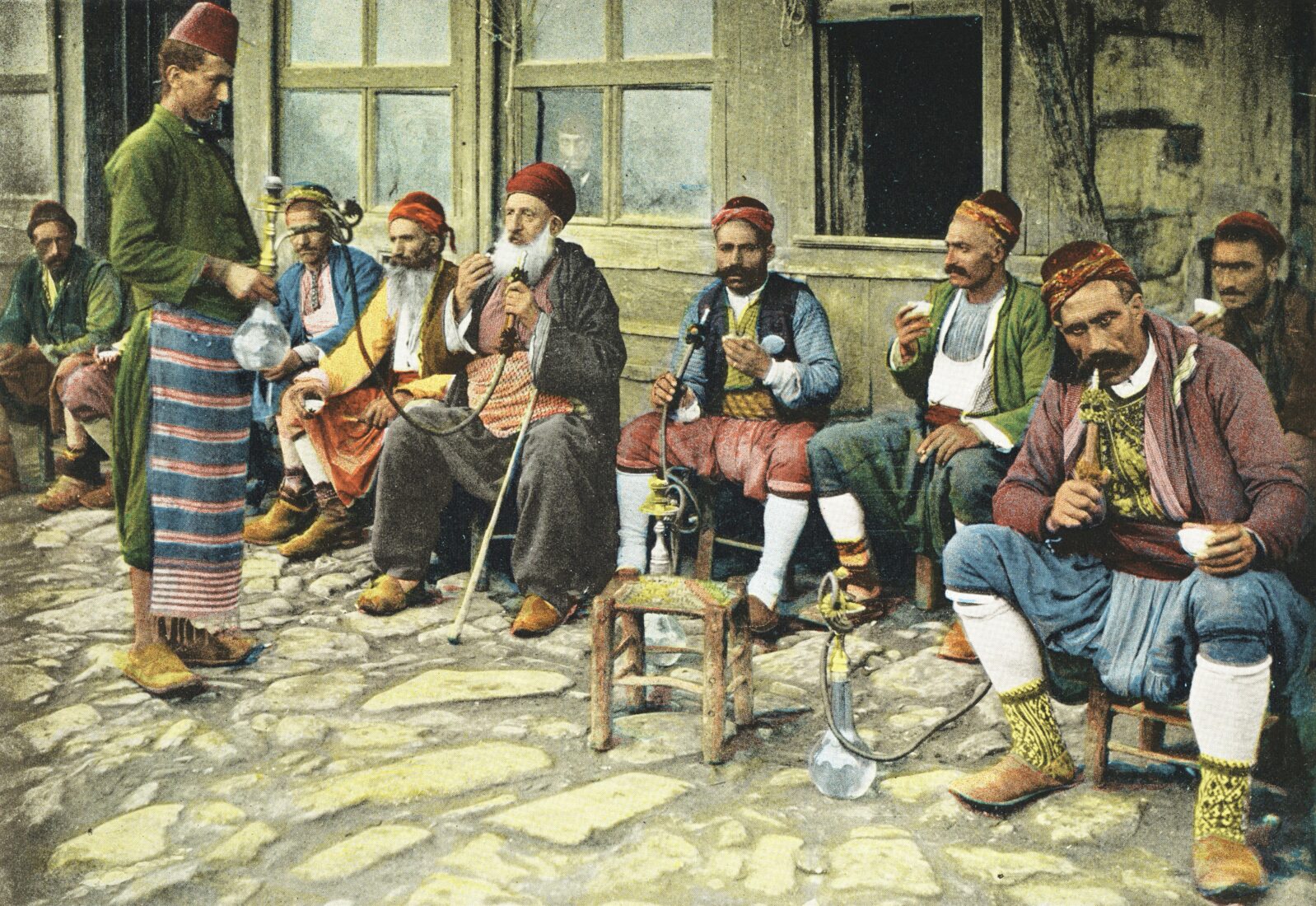 Men smoking hookah in 1898 in Istanbul, Türkiye. (Photo via Flickr)