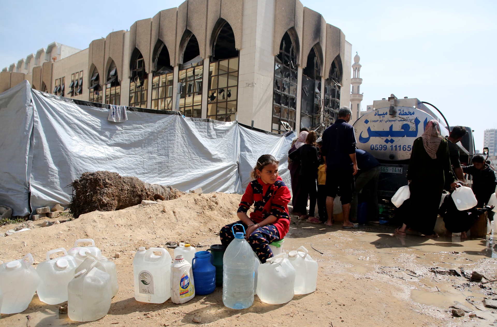 Israel halts water supply to Gaza, threatening full-blown water crisis