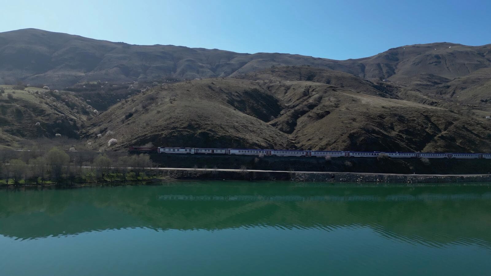 Touristic Diyarbakir Express traveling between Ankara and Diyarbakir for tourism purposes. (AA Photo)