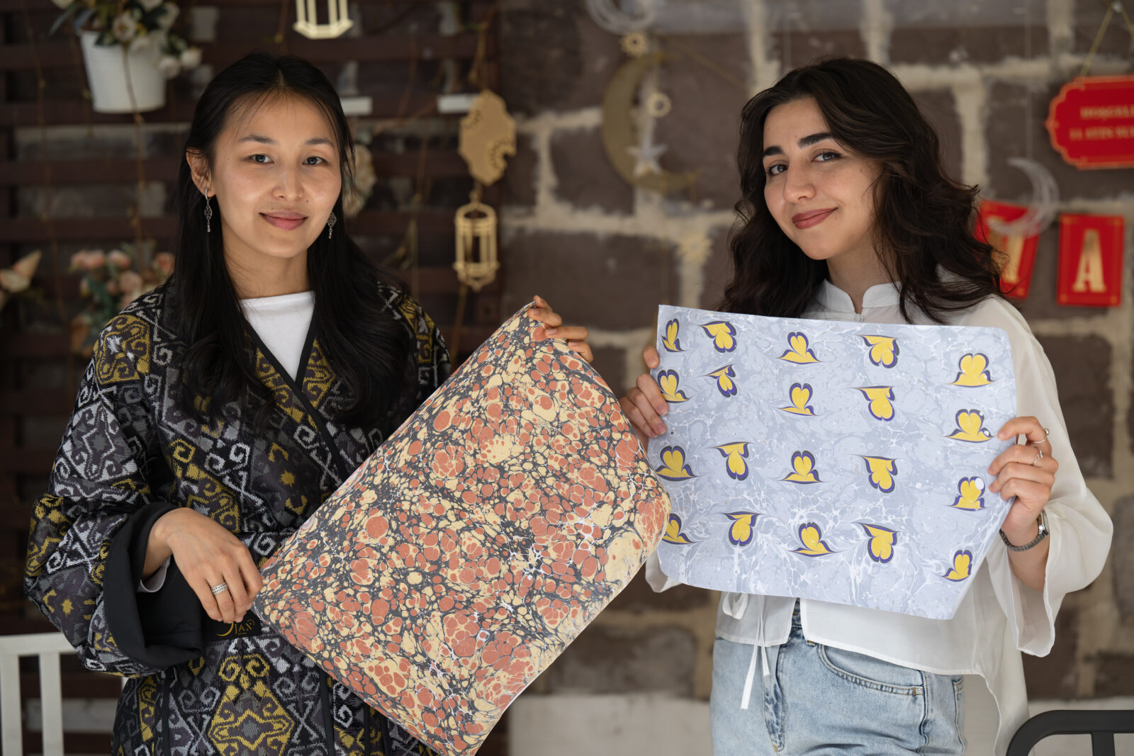 ebru art and international students