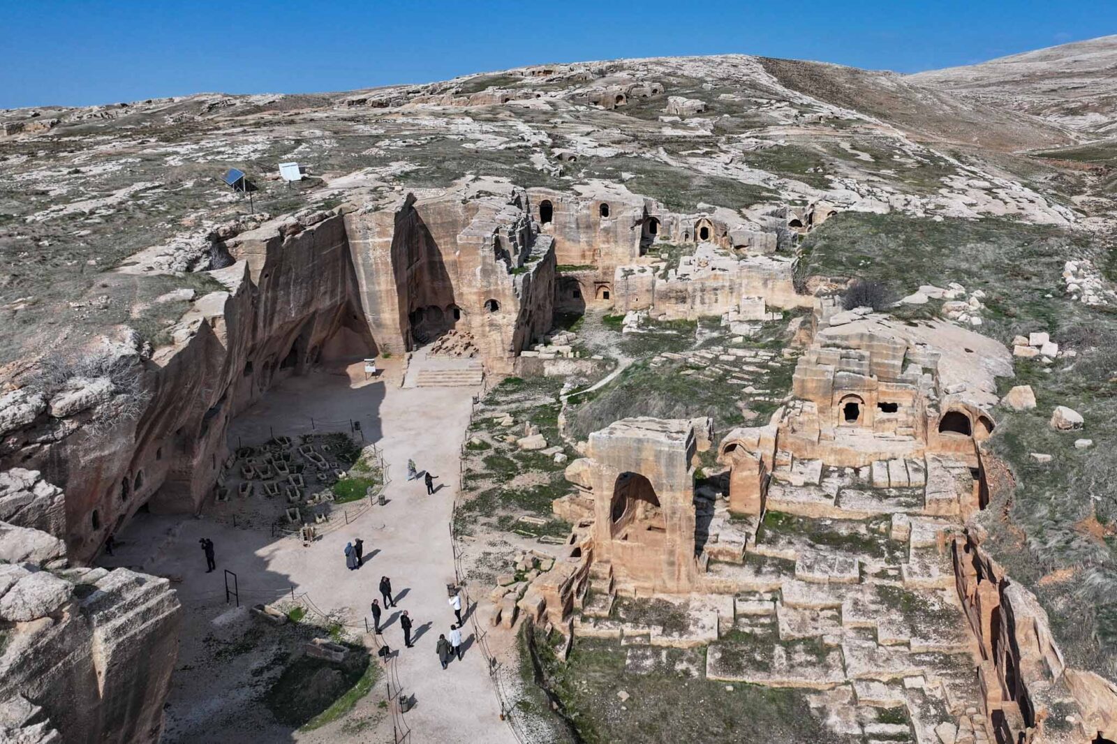 A view of Dara ancient city in Mardin, Türkiye, March 30, 2025. (AA Photo)