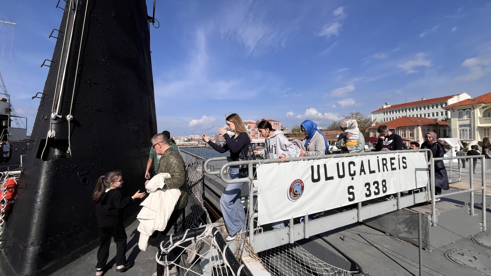 Canakkale Naval Museum in Cimenlik Castle, which was built by Sultan Mehmed II in 1462-1463, takes its visitors on a historical journey with the riches in its inventory. (AA Photo)