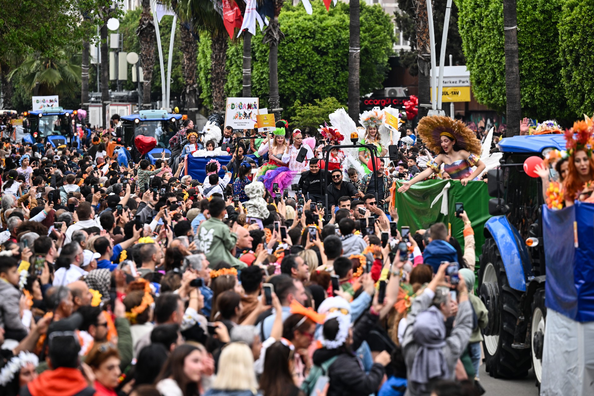 Adana launches Türkiye’s Culture Route Festival with 13th International Orange Blossom Carnival