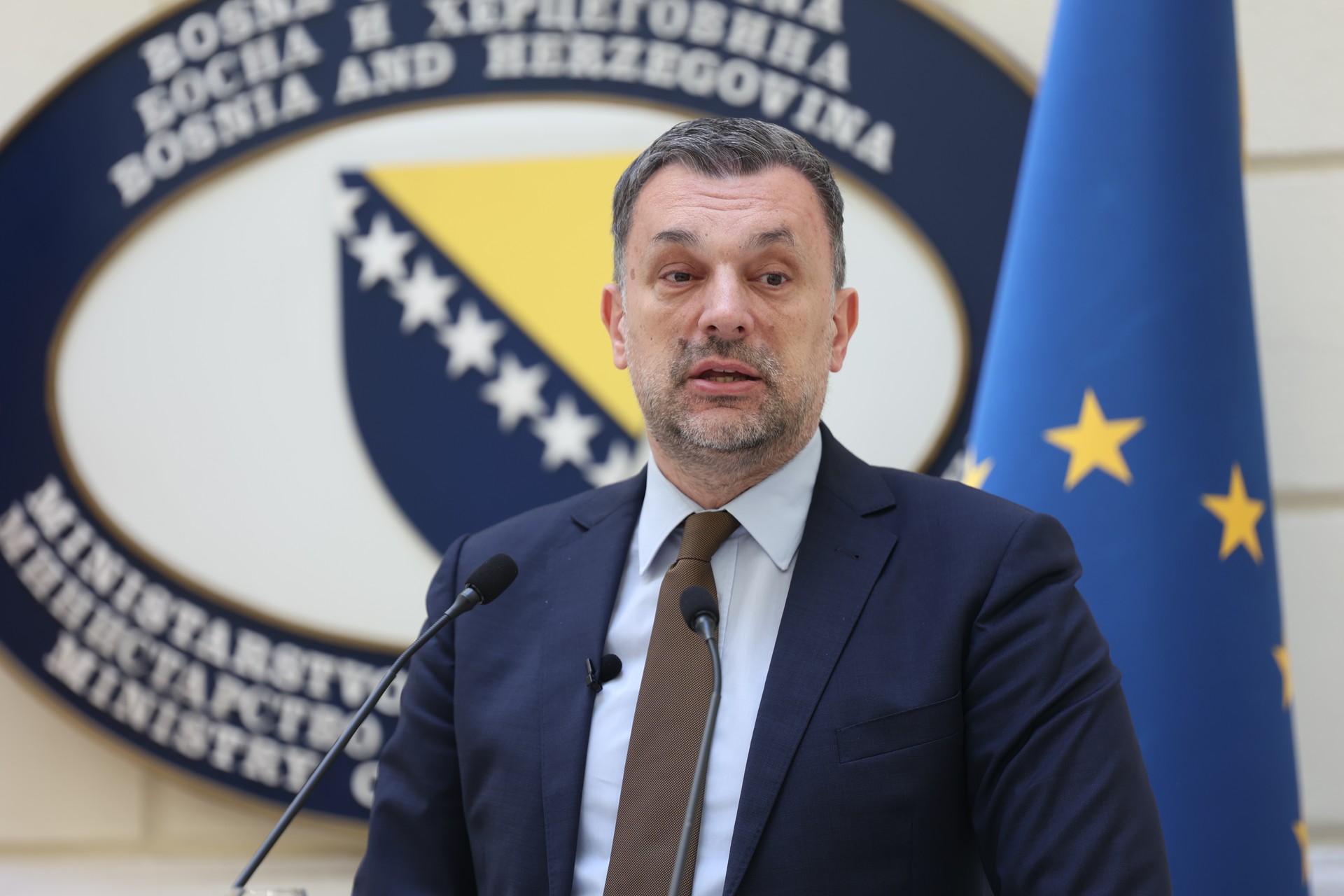 Bosnia urges EUFOR to arrest Milorad Dodik amid escalating political crisis