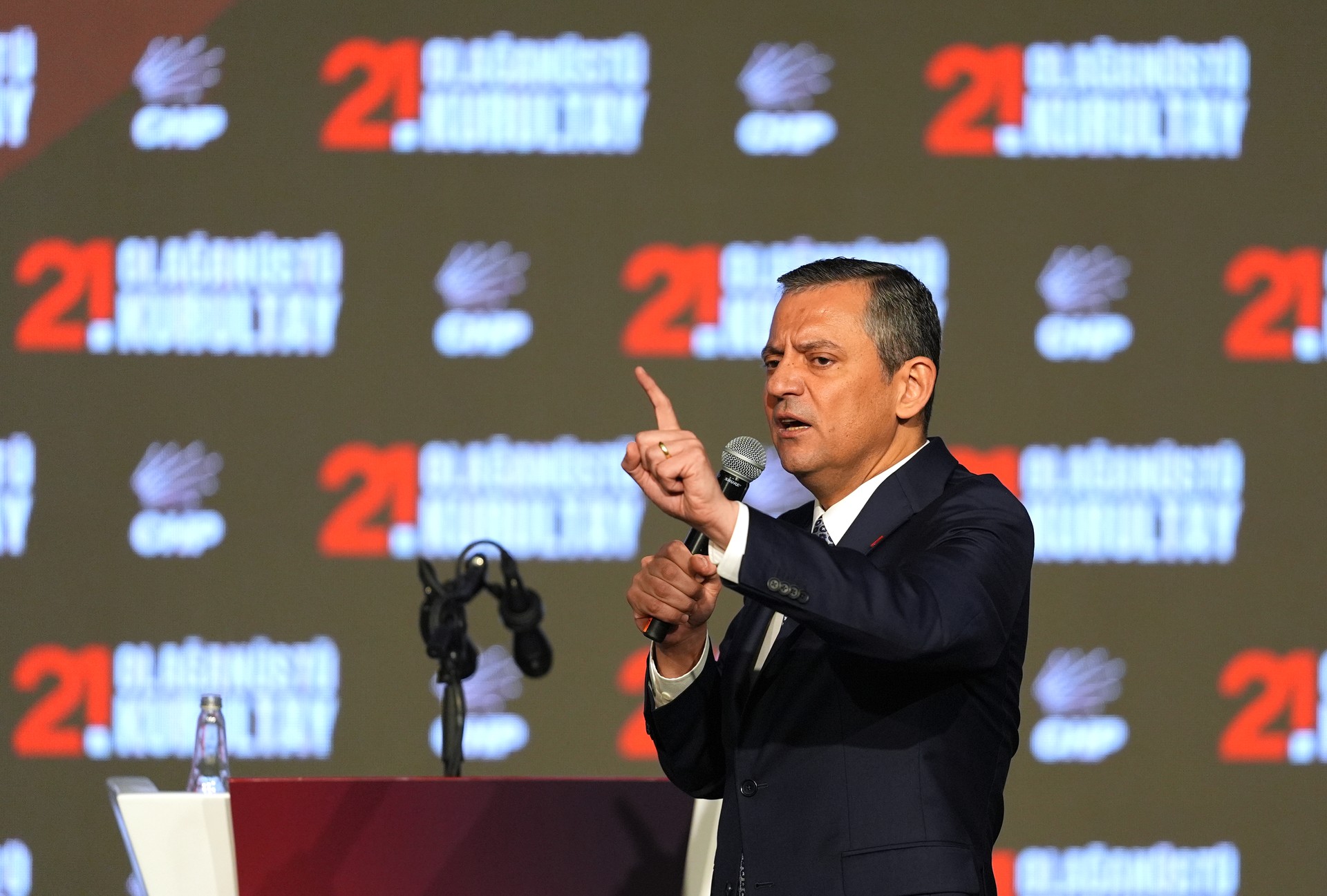 Ozgur Ozel re-elected as main opposition CHP's leader at extraordinary congress