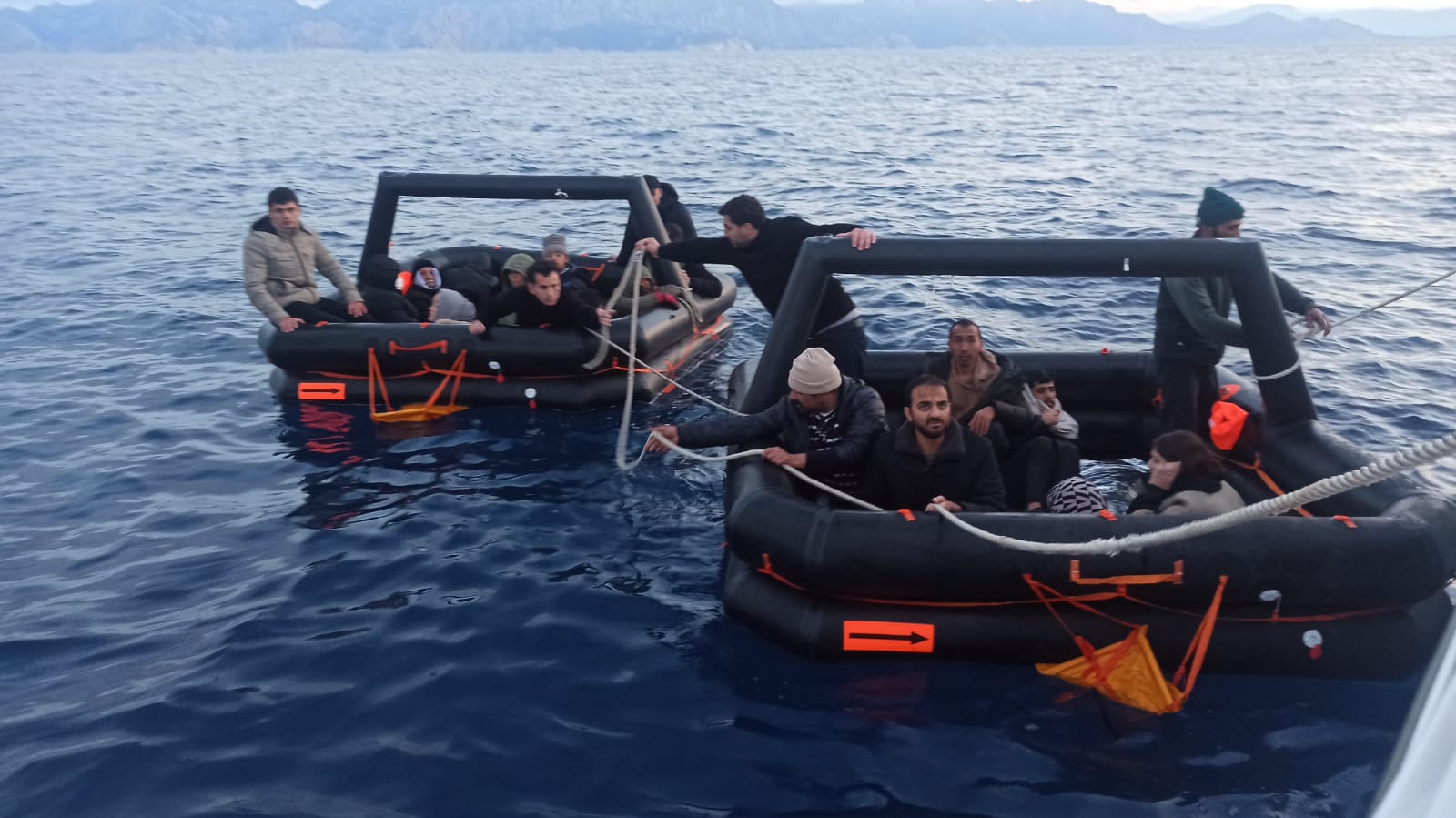 Türkiye apprehends 487 irregular migrants in a week