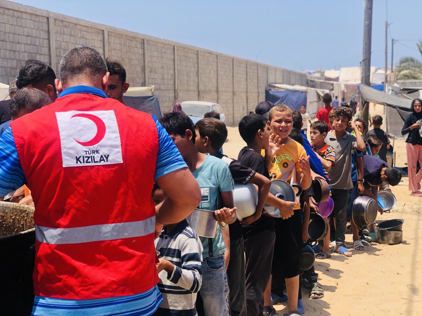 Turkish Red Crescent aid trucks for Gaza blocked at Rafah border