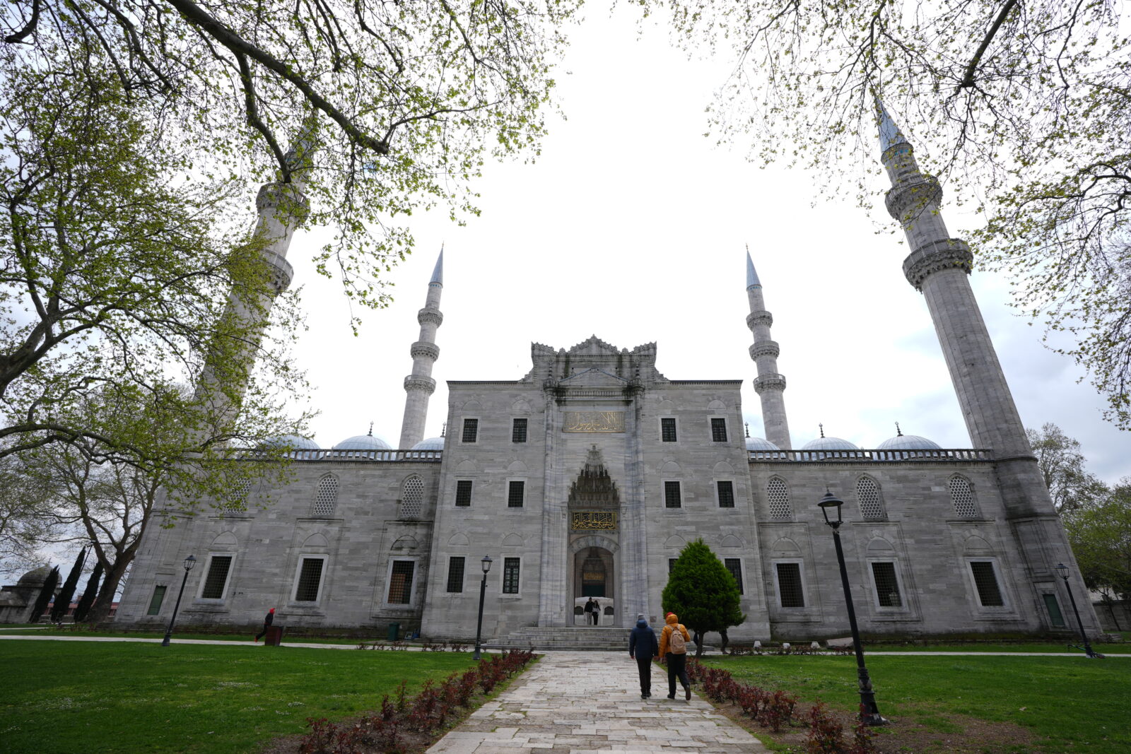 A view of the Semsi Pasha Mosque, designed by Ottoman imperial architect Mimar Sinan and located in the large and densely populated district of Uskudar in Istanbul, Türkiye, April 8, 2025. (AA Photo)