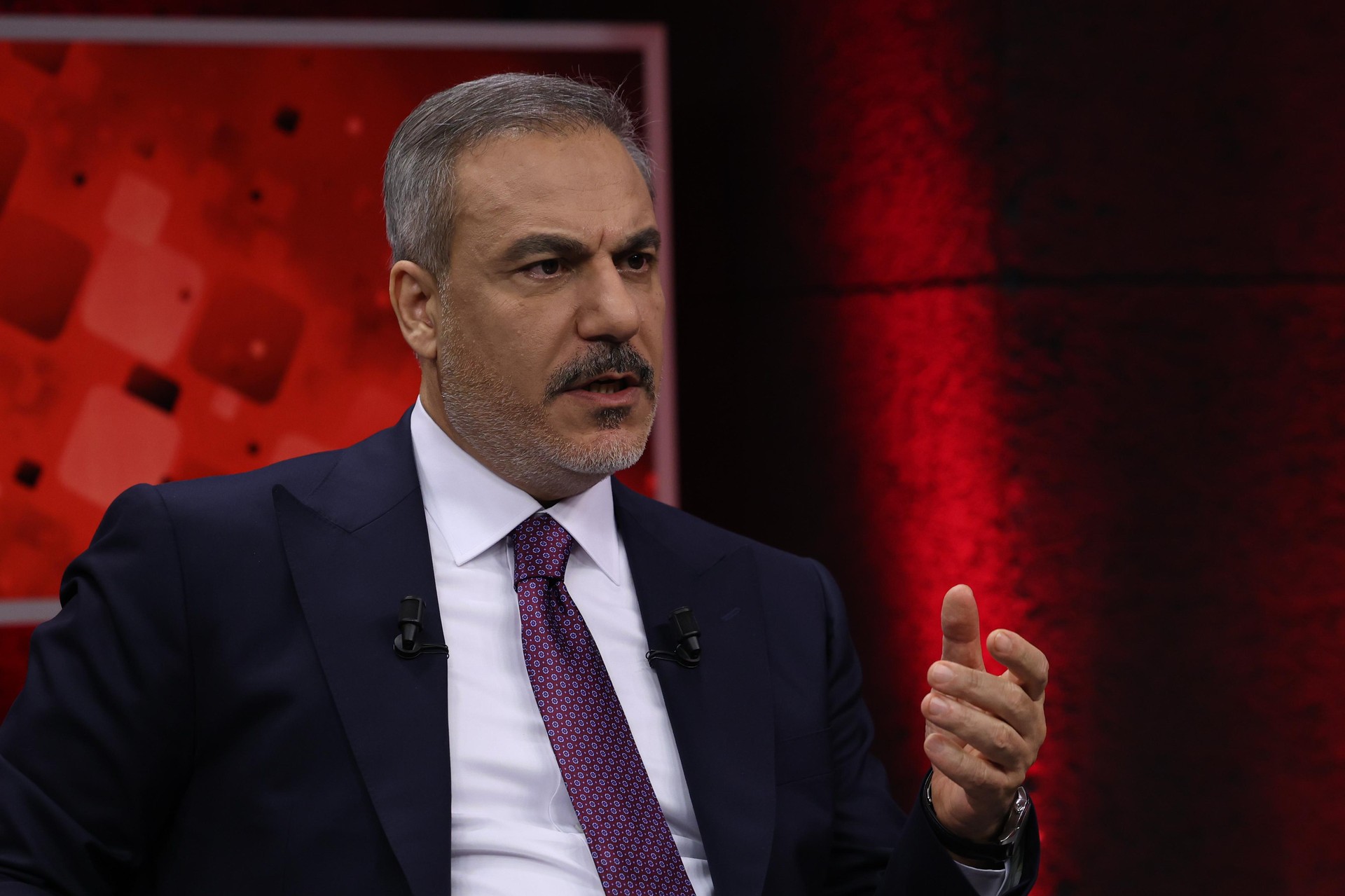 US must 'set boundaries' for Netanyahu to prevent wider conflict: FM Fidan Image
