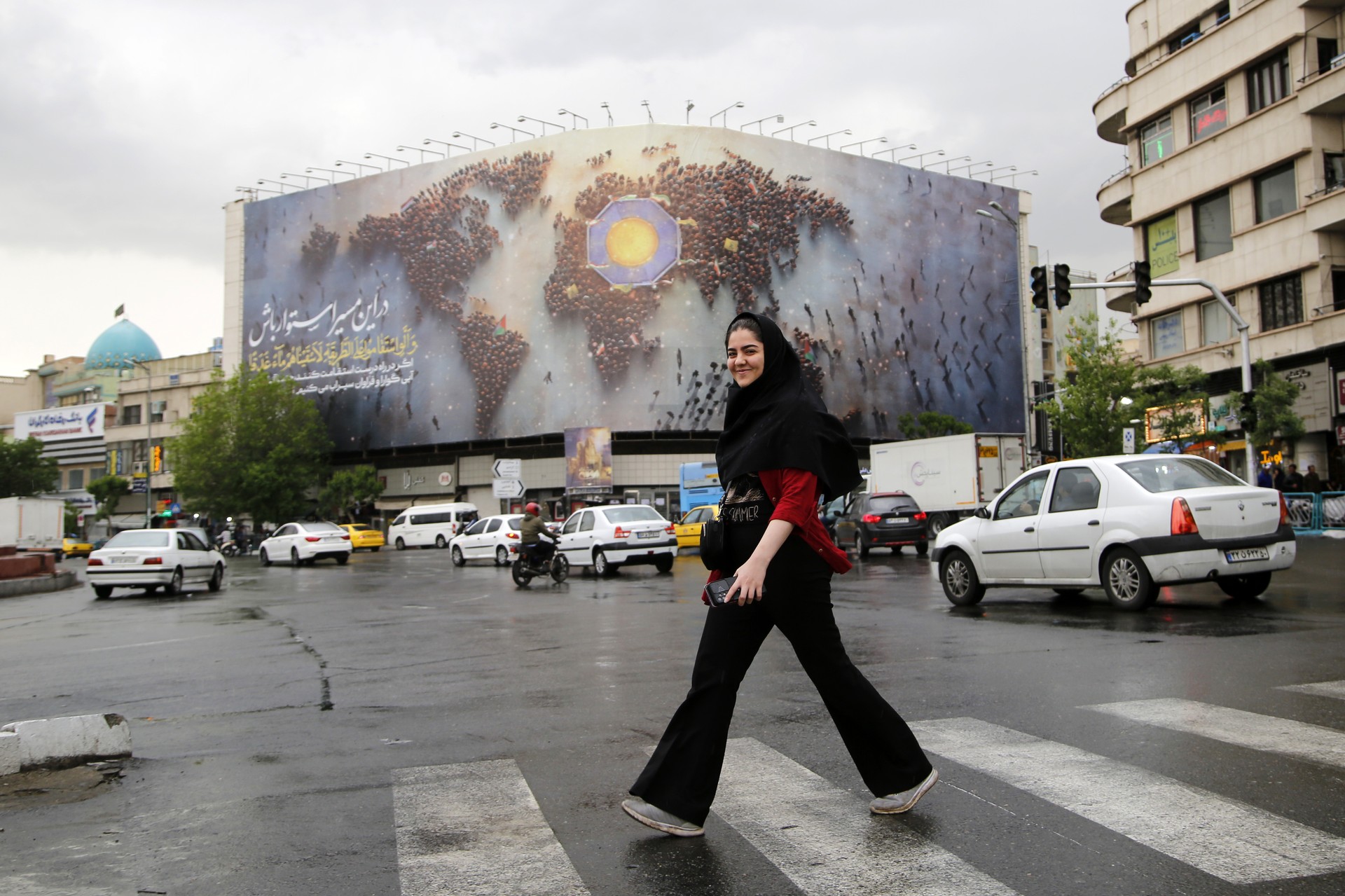 Iranian public hopes for successful US nuclear talks amid economic strain Image