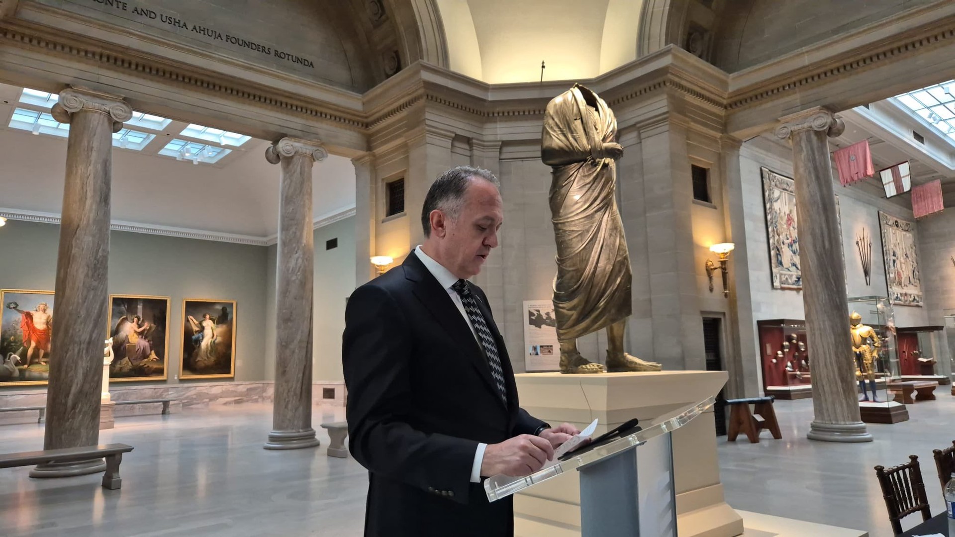 Roman emperor Marcus Aurelius’ statue returns to Türkiye after 65 years Image