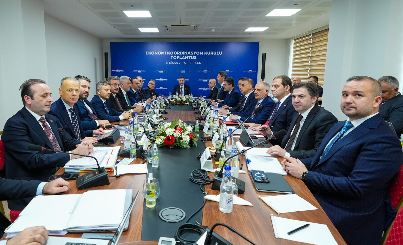 Türkiye's Vice President Cevdet Yilmaz chairs the Economic Coordination Board meeting in Giresun, Türkiye, on April 18, 2025. (AA Photo)