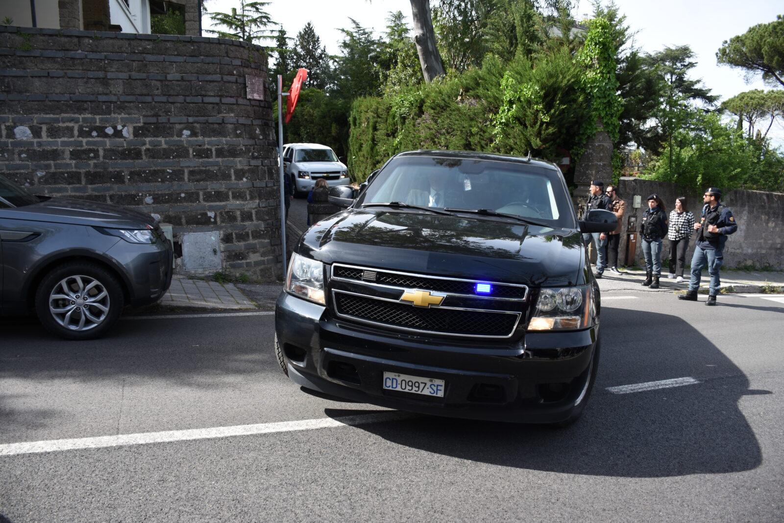 The U.S. delegation departs from the Embassy of the Sultanate of Oman in Rome following the conclusion of the second round of talks with Iran, facilitated by Oman in Rome, Italy on April 19, 2025. (AA Photo)