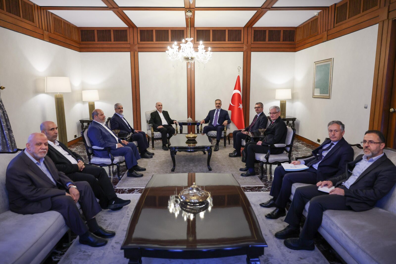 Turkish Foreign Minister Hakan Fidan (C-R) meets with the Hamas Shura Council Chairman Muhammad Darwish (C-L) in Ankara, Türkiye on April 19, 2025. (AA Photo)