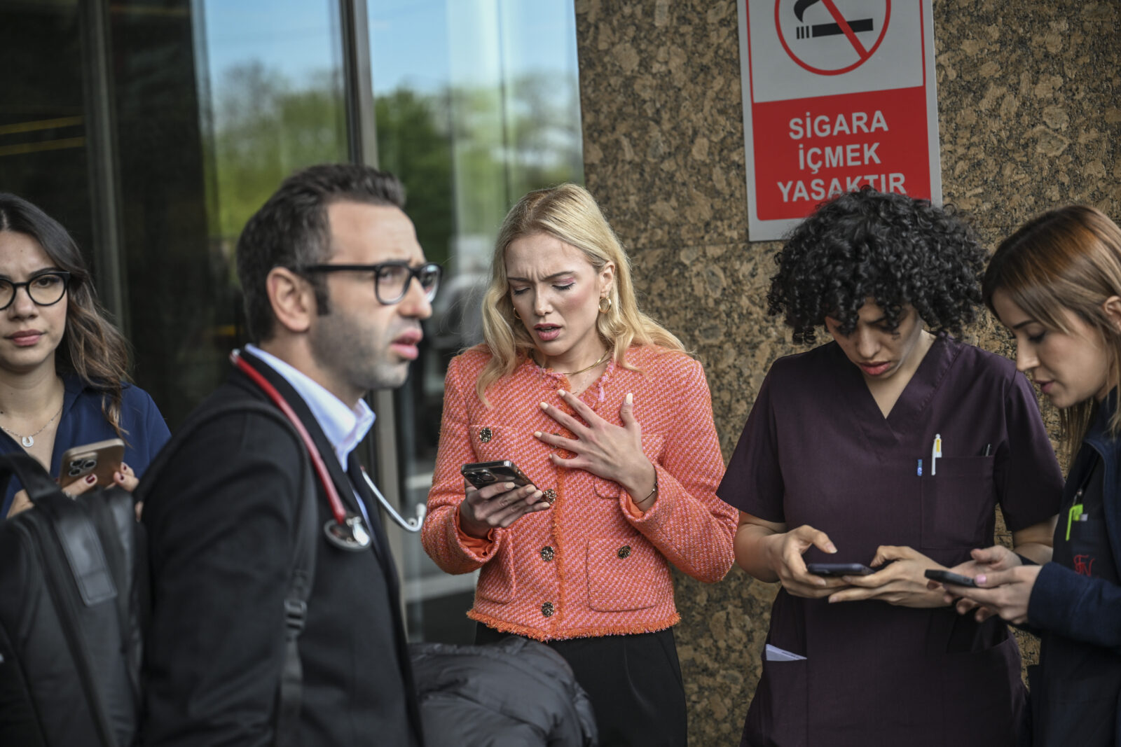 People leave the buildings in panic and call their loved ones after 6.2 magnitude earthquake jolts Istanbul, Türkiye on April 23, 2025. (AA Photo)